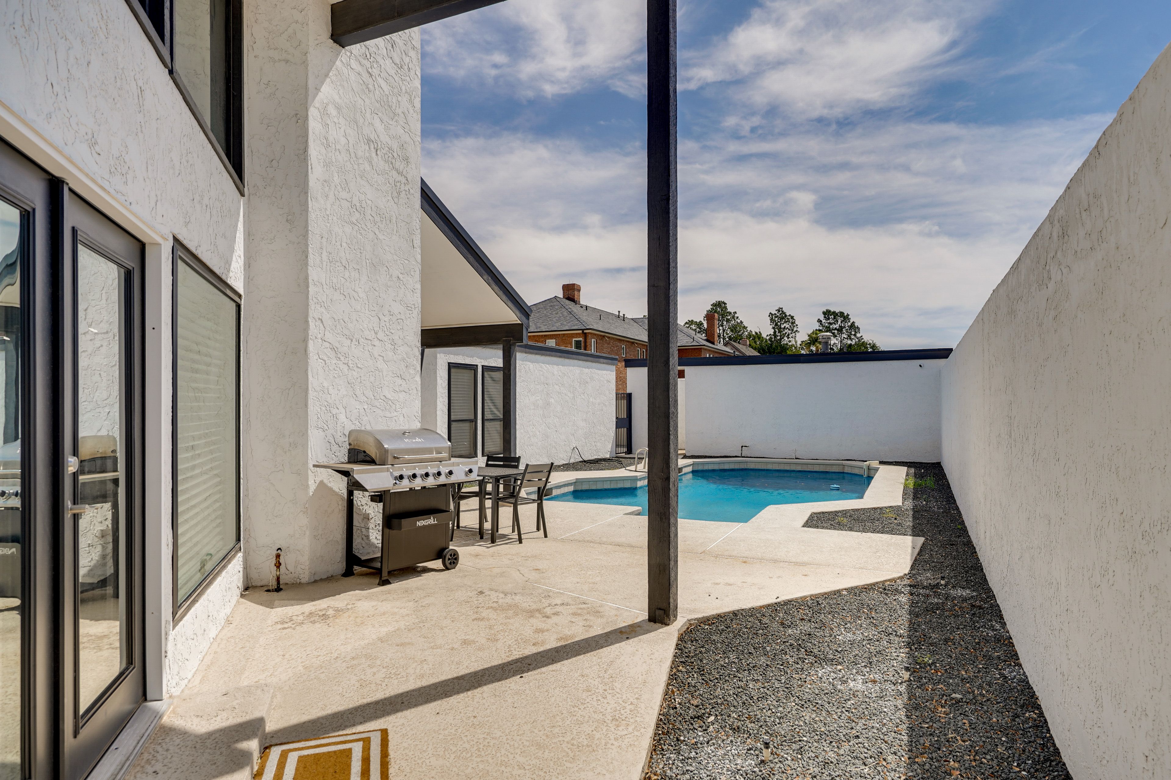 Private Patio | Smart TV | Outdoor Dining Area | Gas Grill