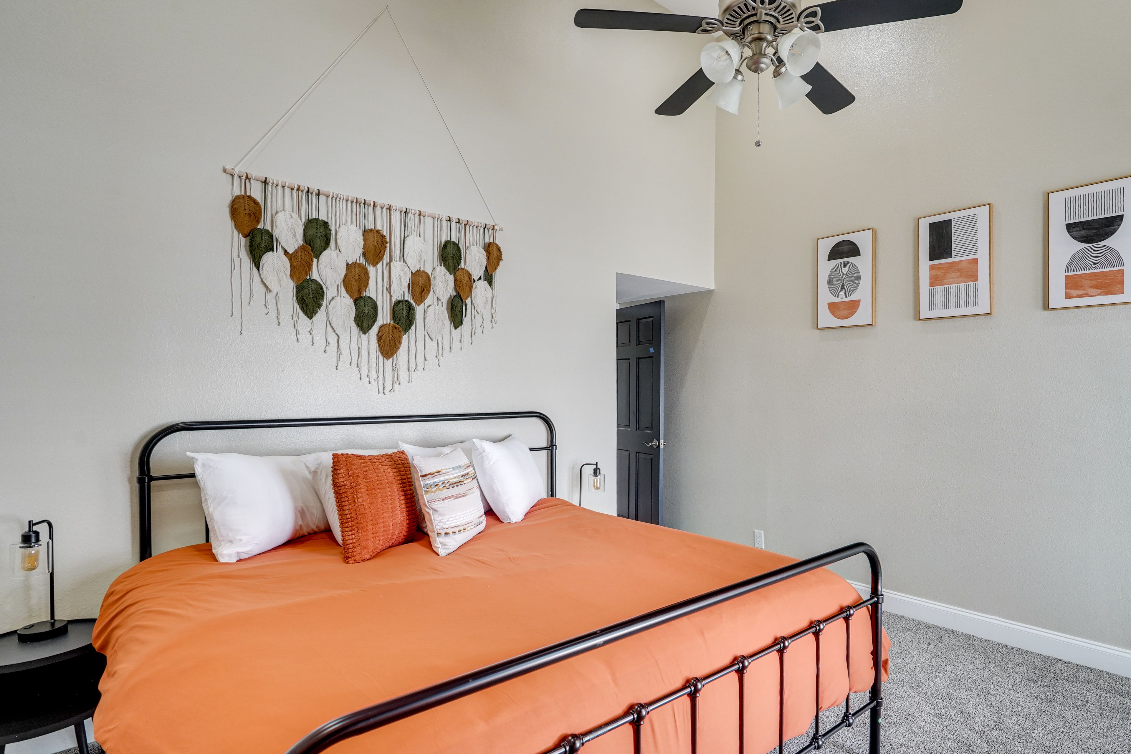 Bedroom 4 | King Bed | Smart TV | 2nd Floor