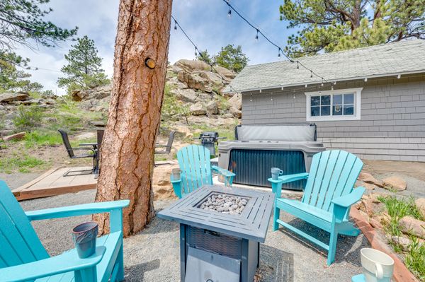 Cabin surroundings
