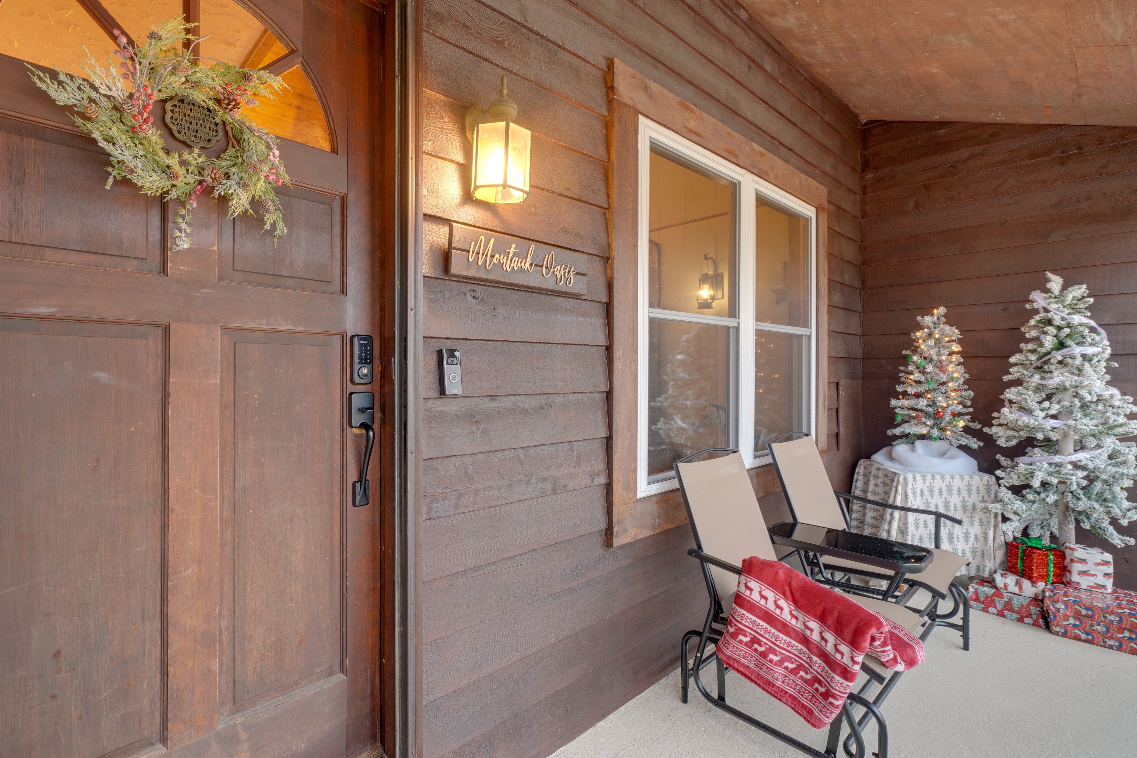 Screened-In Front Porch