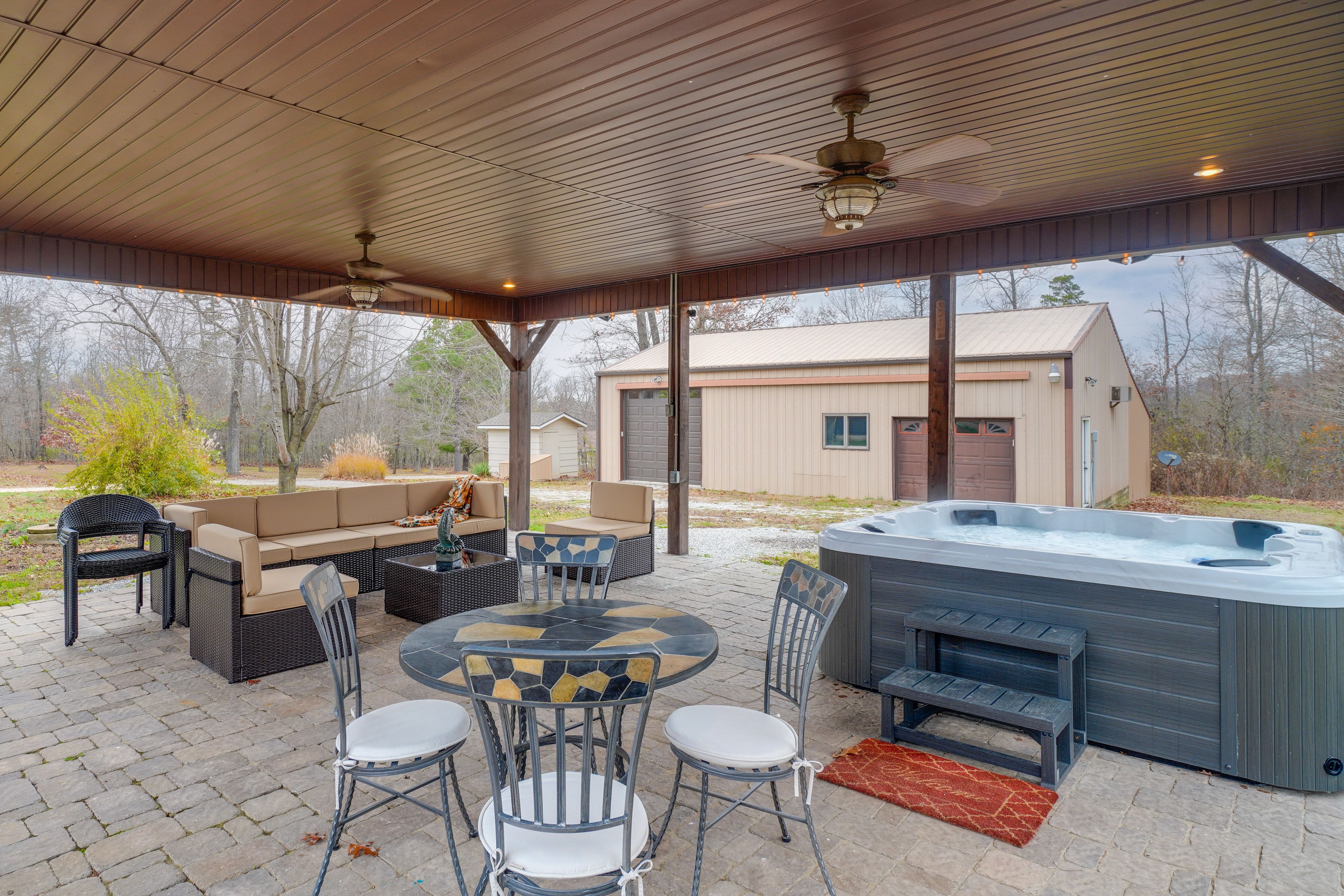 Licking Vacation Rental | 3BR | 2BA | 1,500 Sq Ft | 4 Steps to Enter