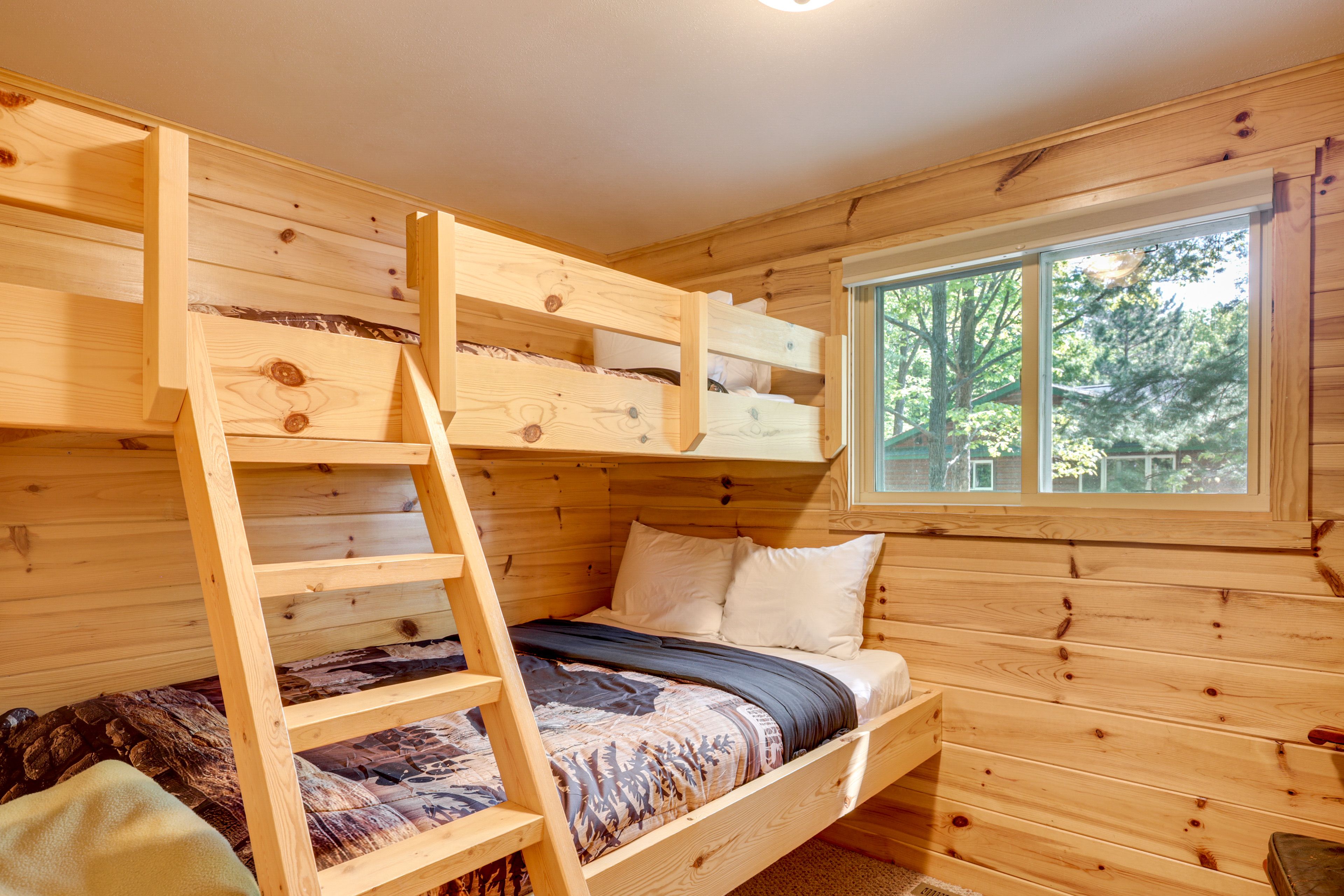 Bedroom 2 | Main Level | Bunk Bed (Twin/Full) | Board Games