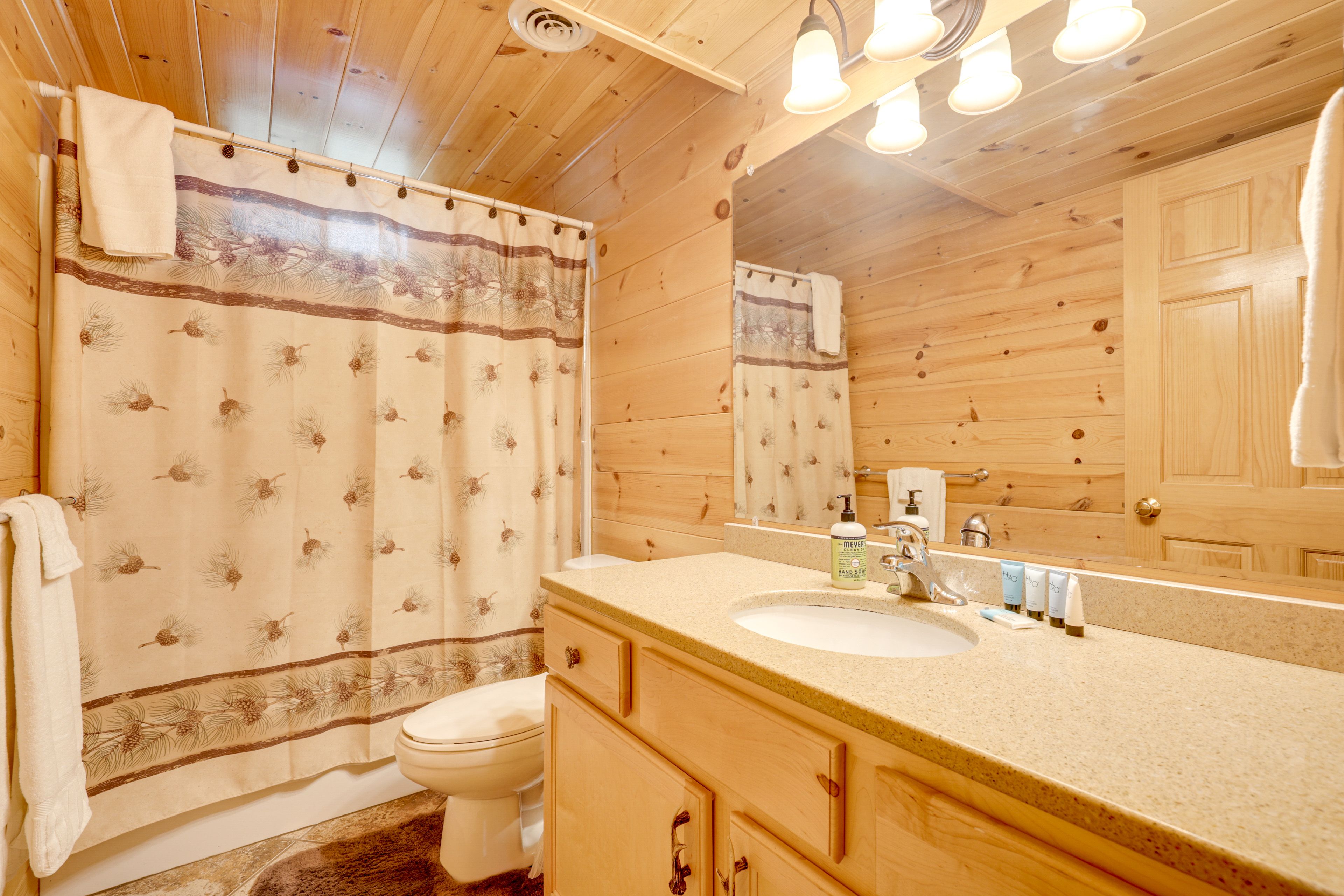 Full Bathroom | Lower Level