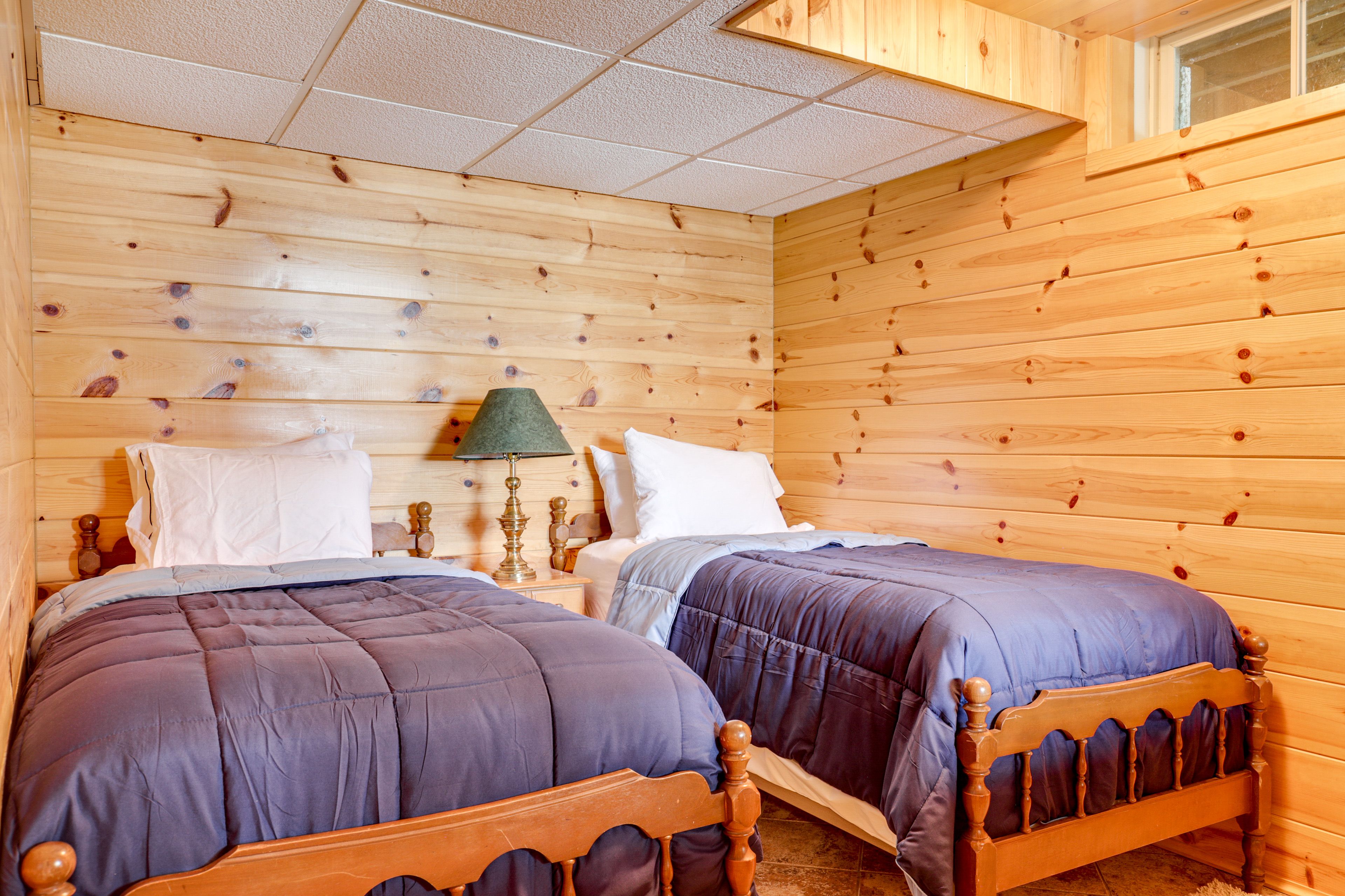 Bedroom 3 | Lower Level | 2 Twin Beds