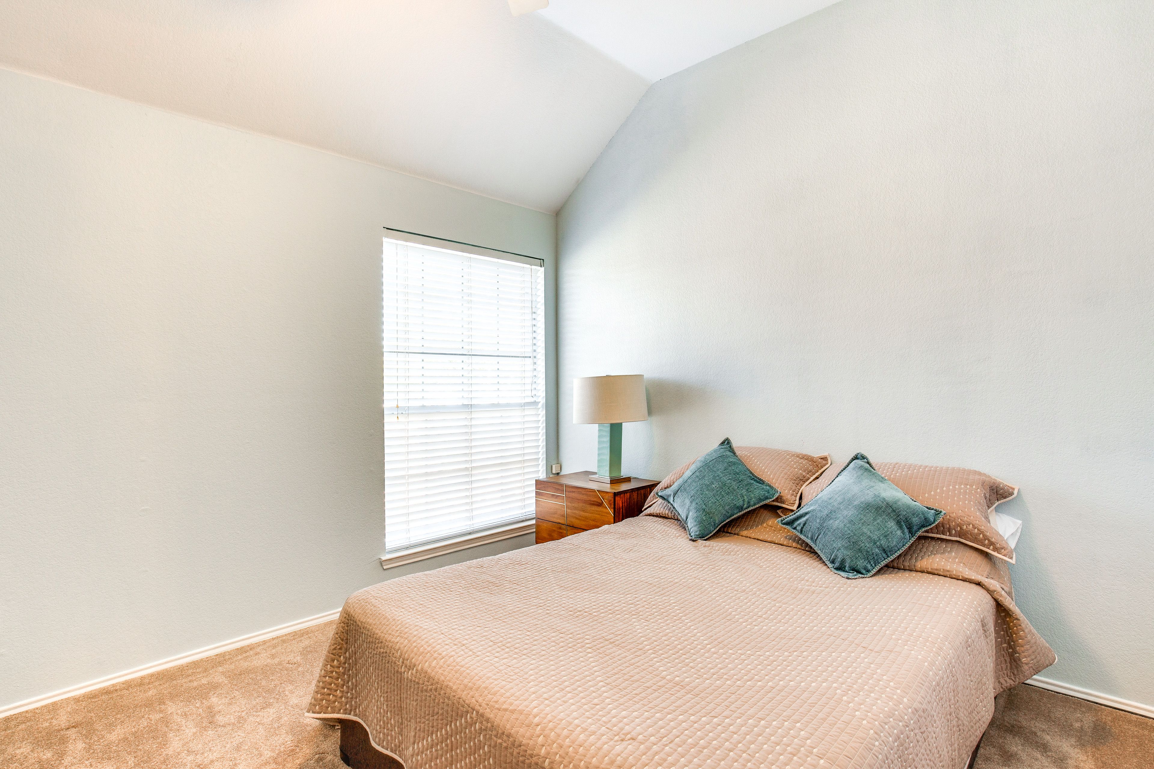 Bedroom 4 | 2nd Floor | Queen Bed