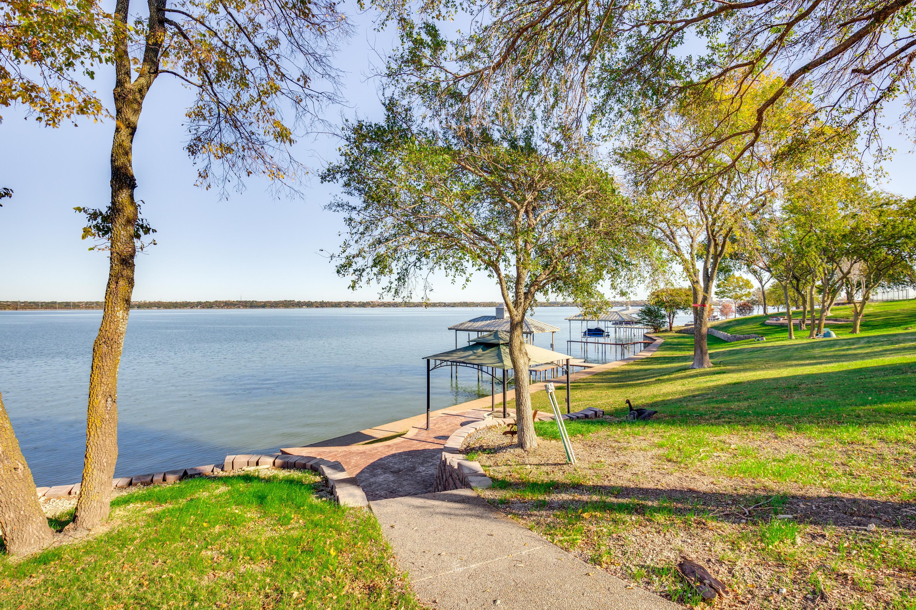 Gazebo | Fire Pit | Lake Ray Hubbard Access (On-Site)