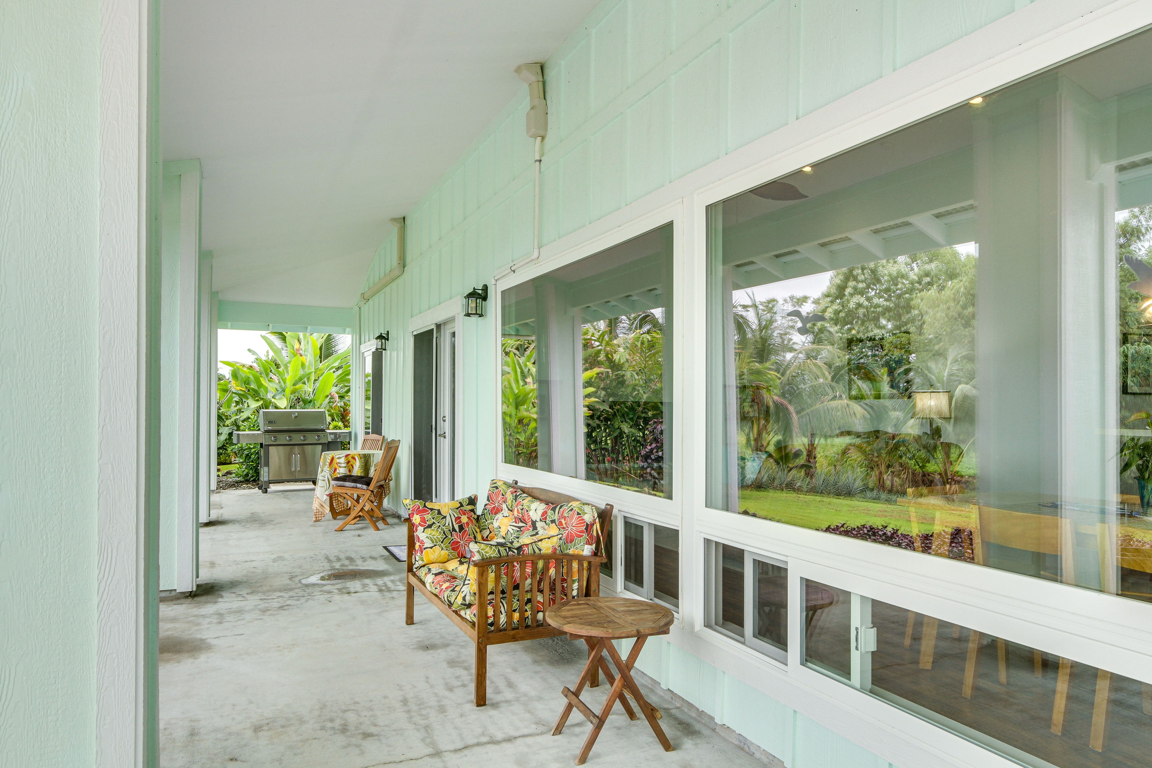 Private Patio | Outdoor Dining | Gas Grill