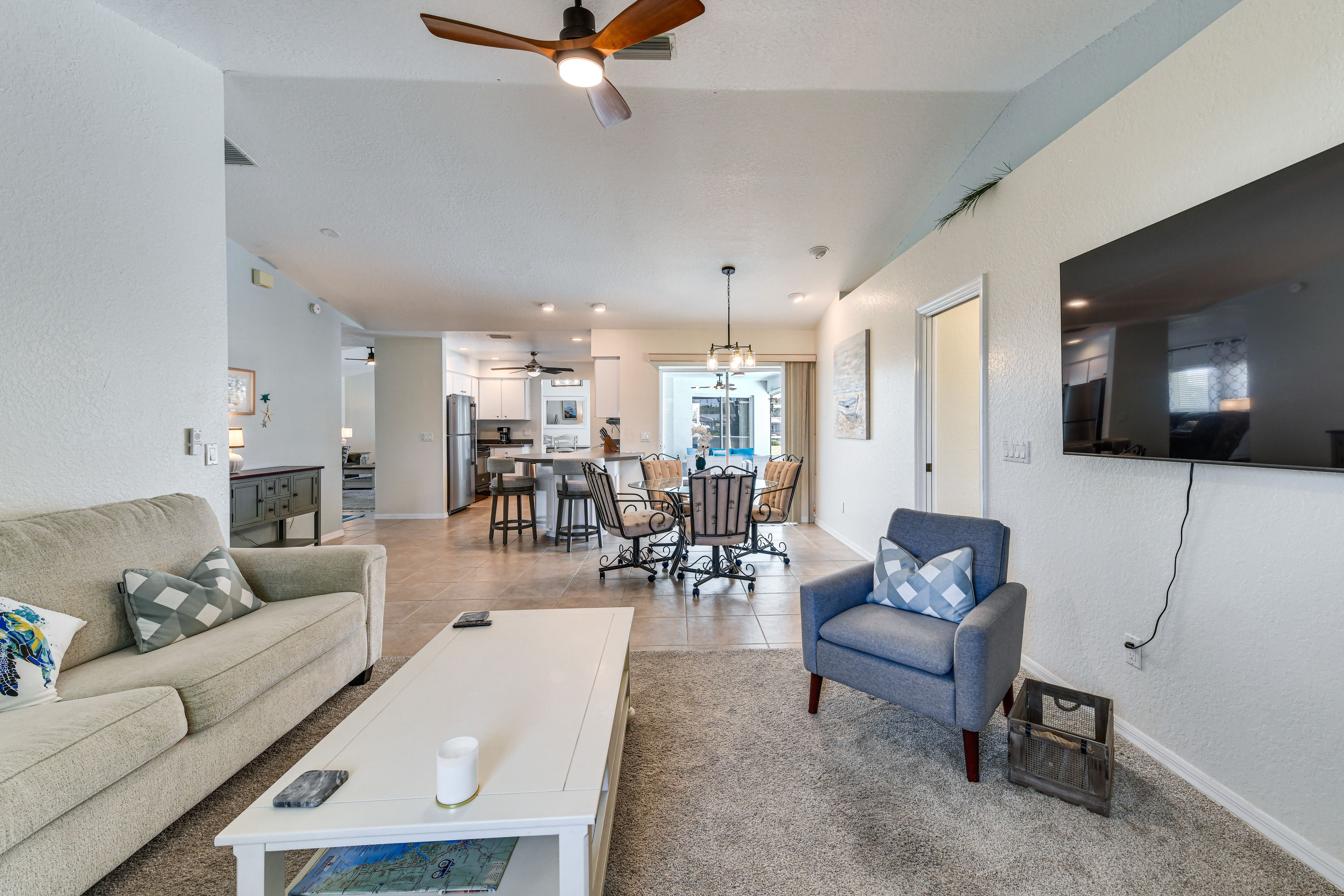 Family Room | Queen Sleeper Sofa