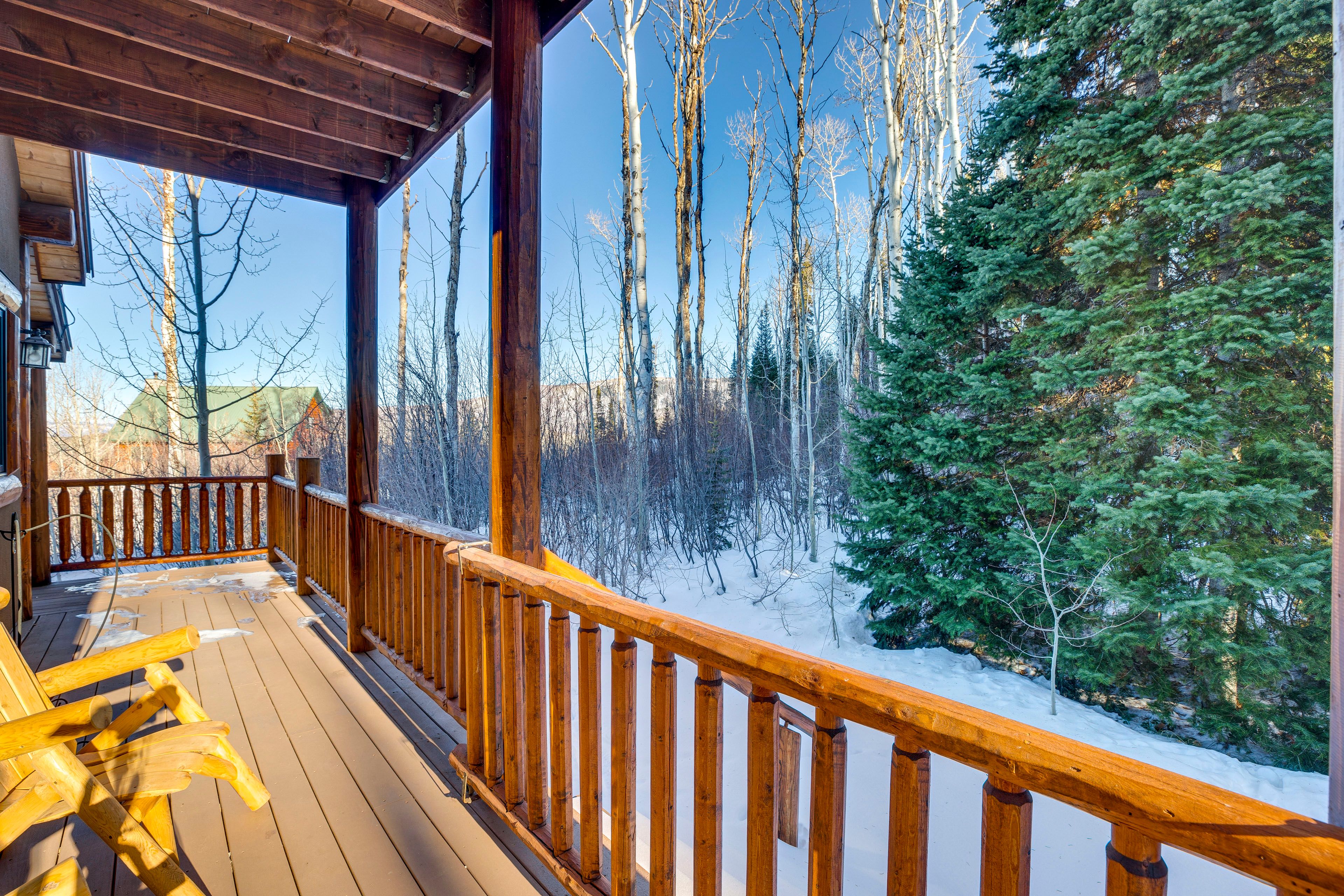 Wraparound Deck | 1st Floor