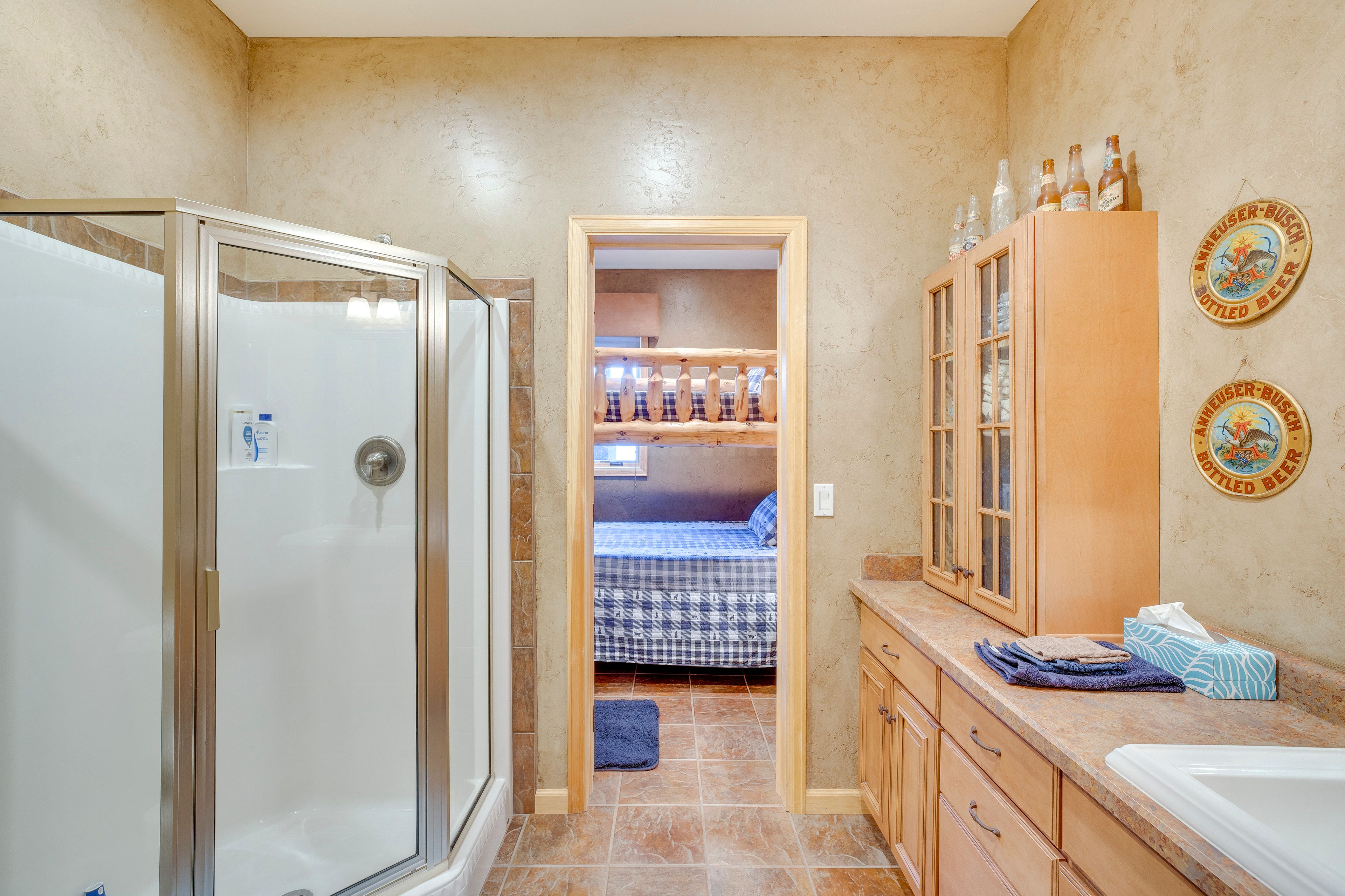 En-Suite Bathroom | Lower Level