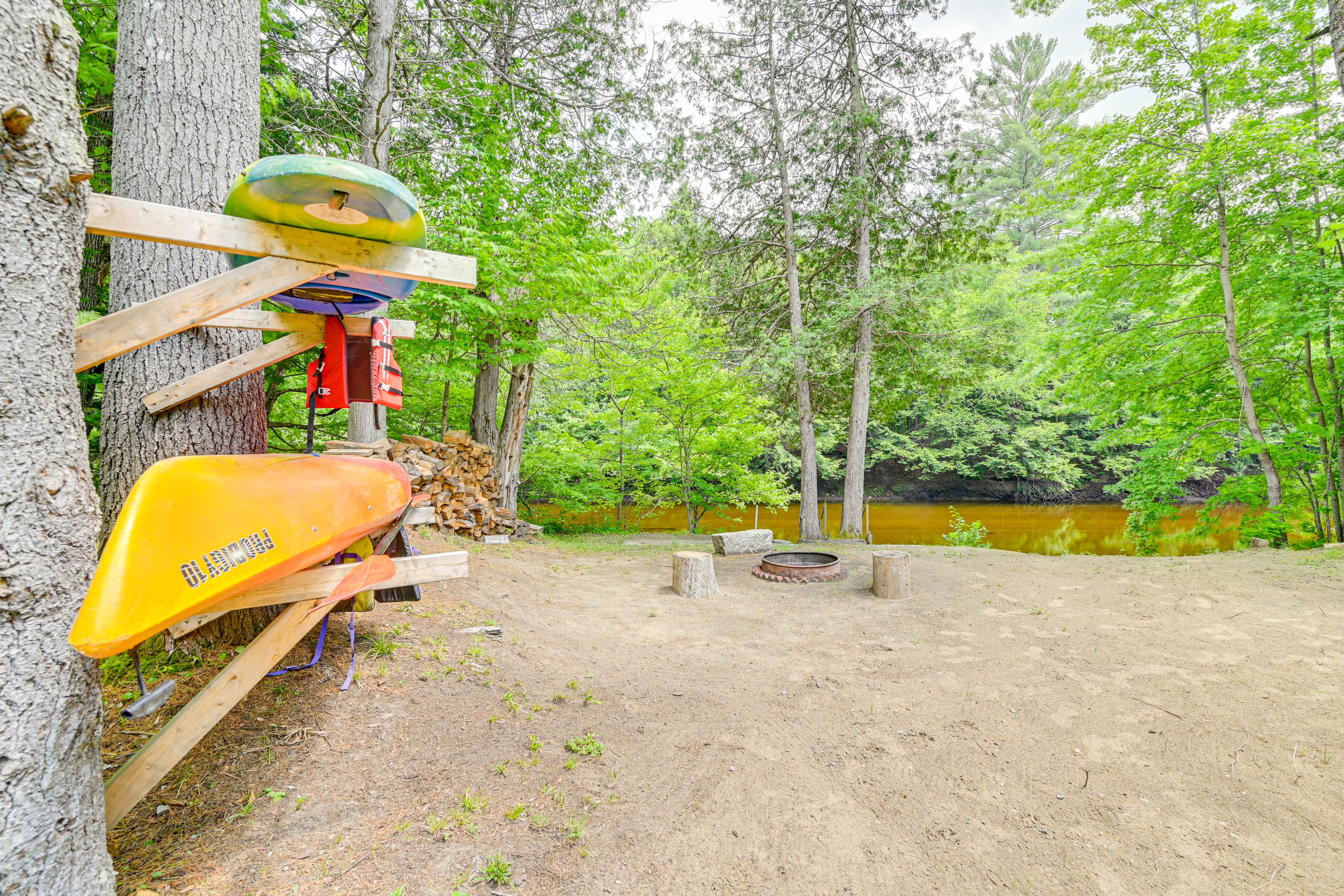 Cabin Exterior | 2 Kayaks | Outdoor Seating