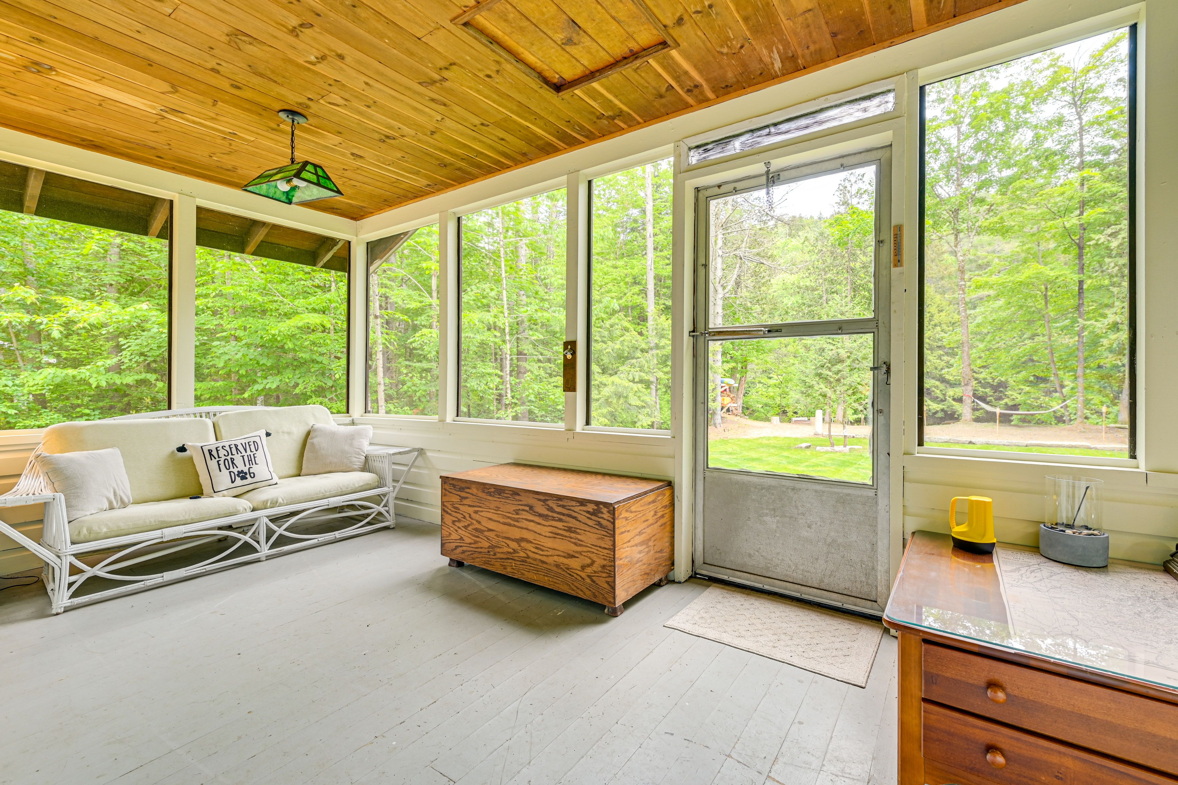 Cabin Exterior | Screened Porch