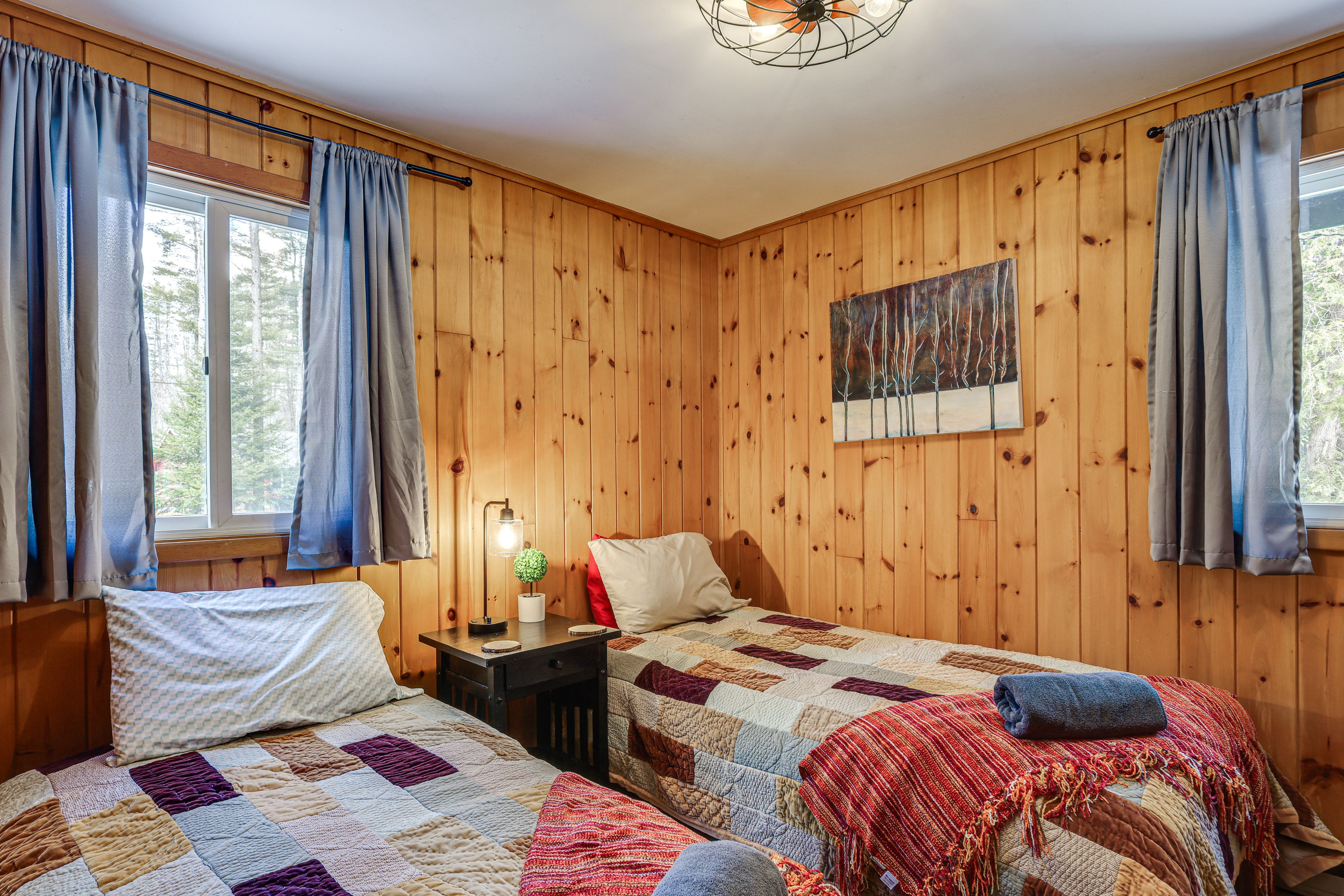 Bedroom 2 | 2 Twin Beds