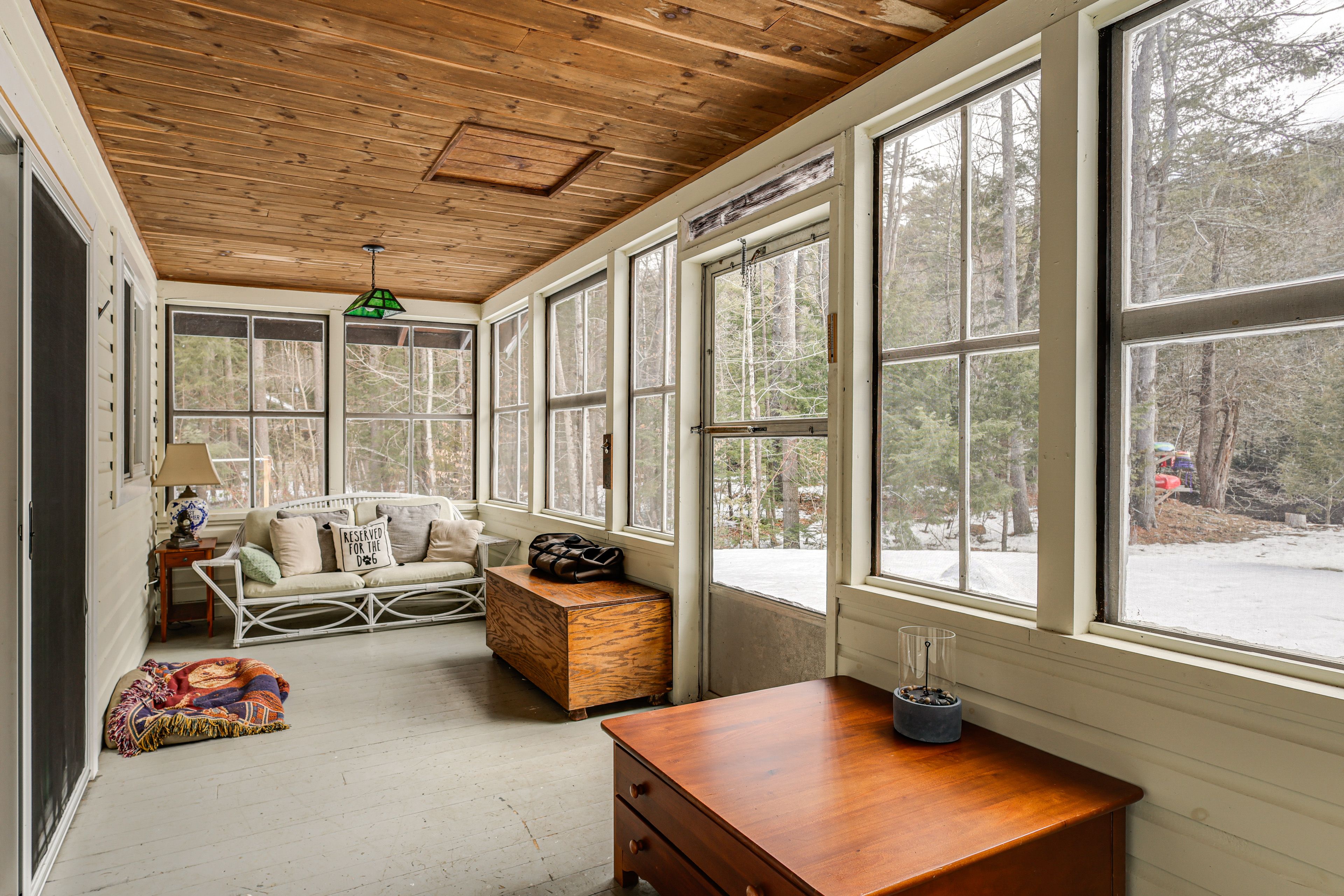 Cabin Exterior | Screened Porch