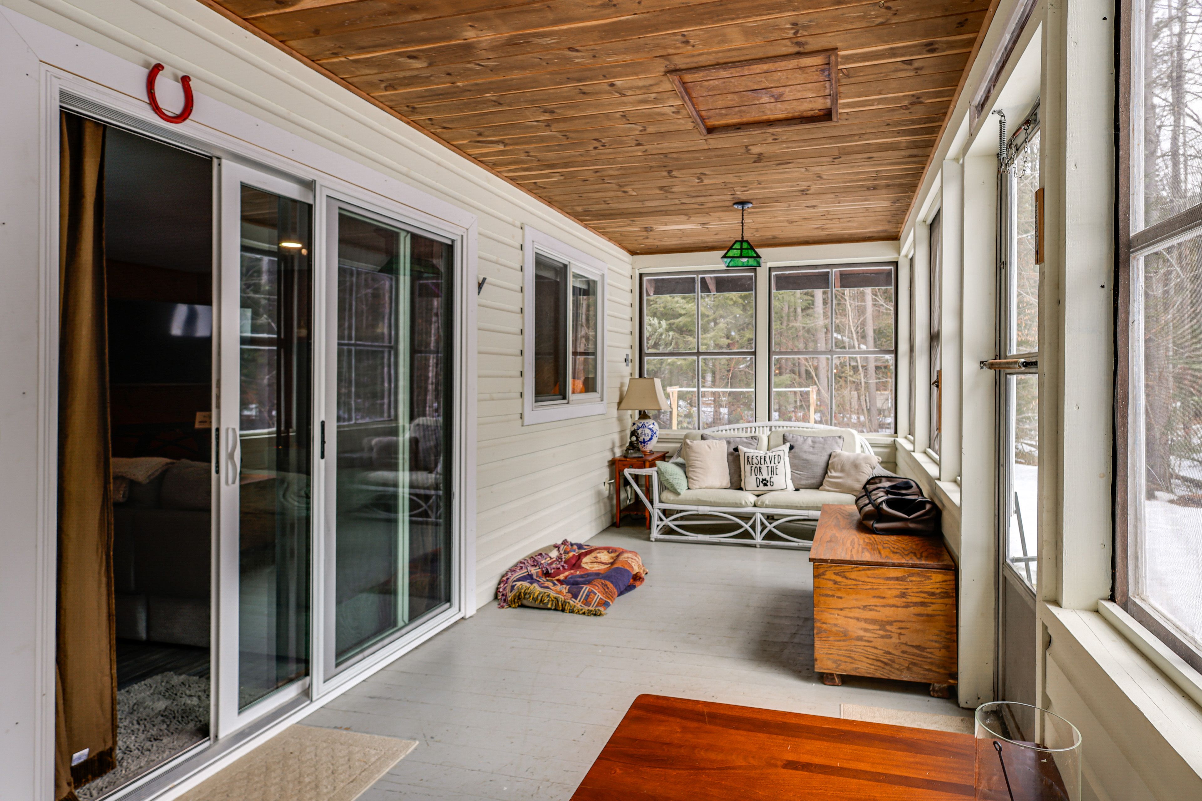 Cabin Exterior | Screened Porch