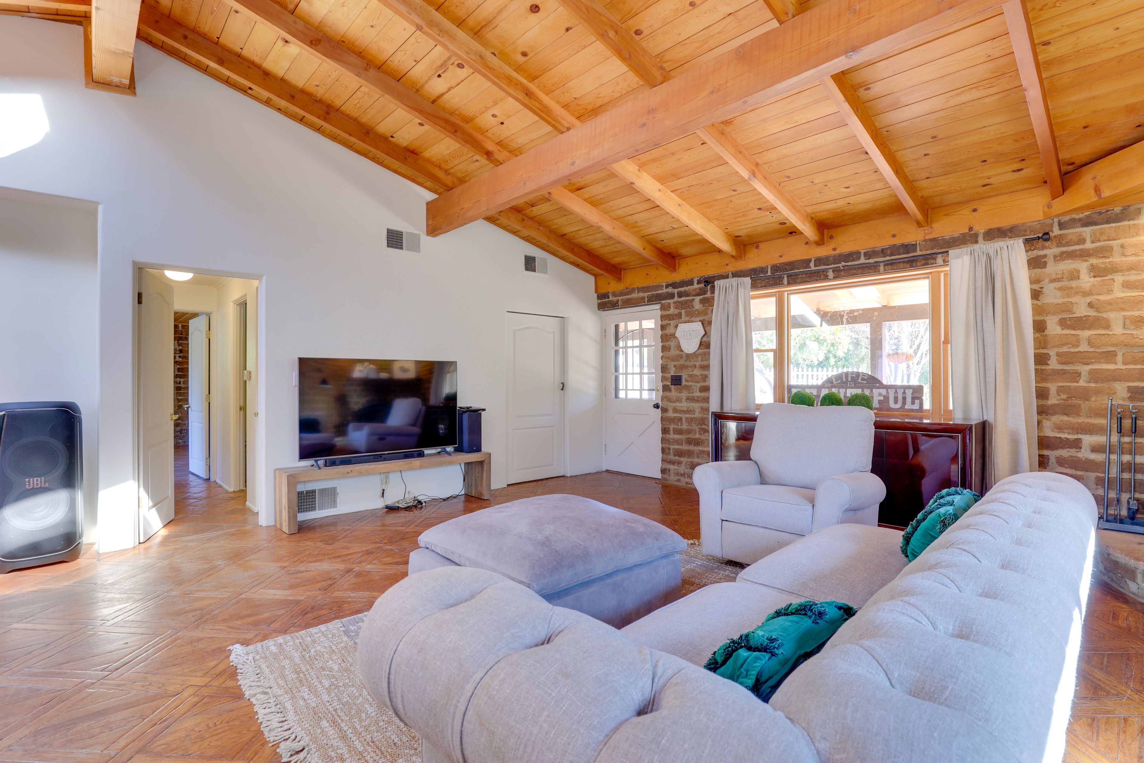 Escondido Vacation Rental | 2BR | 1BA | 1,200 Sq Ft | Small Step to Enter