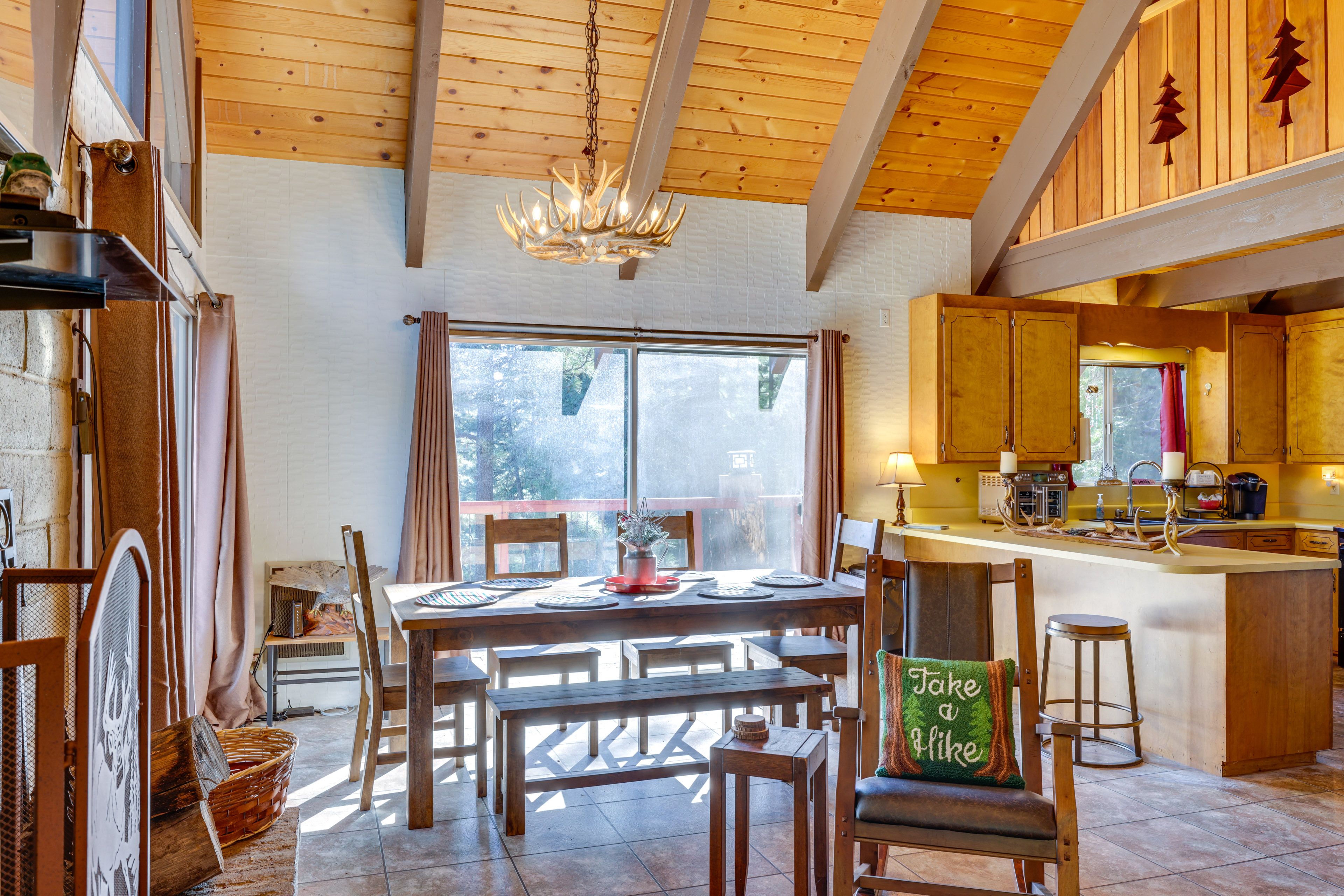 Dining Area | 1st Floor