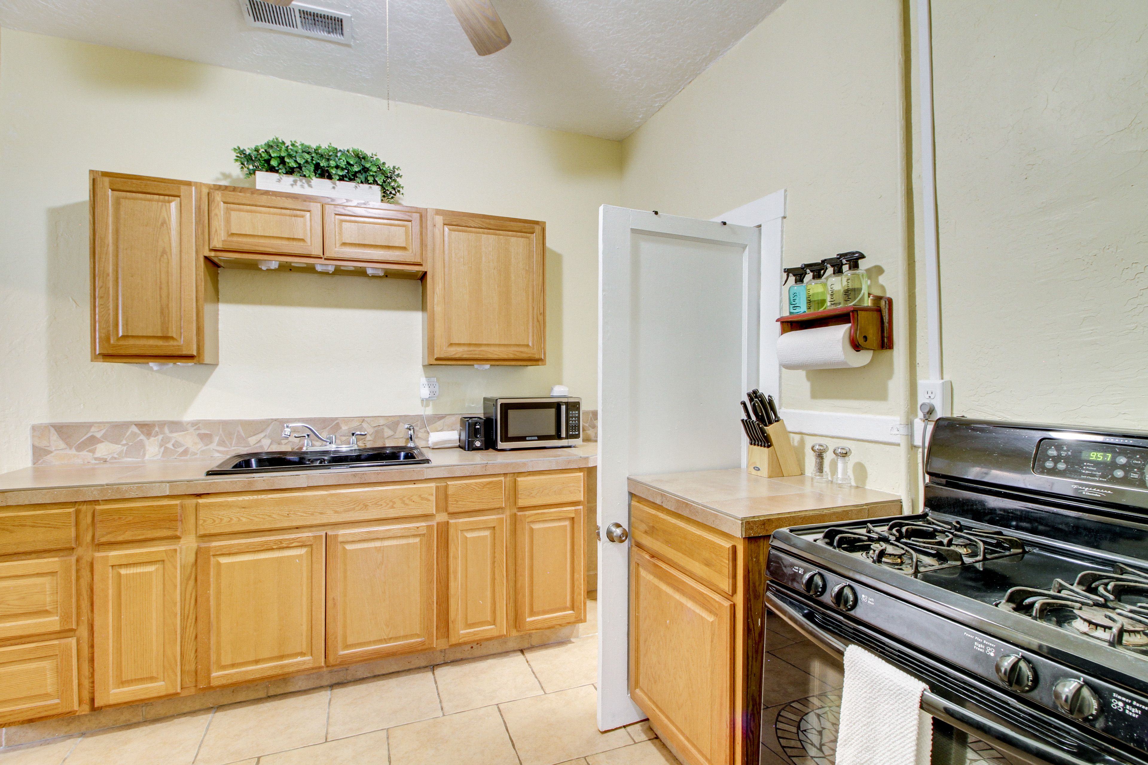 Kitchen | Cooking Basics | Toaster