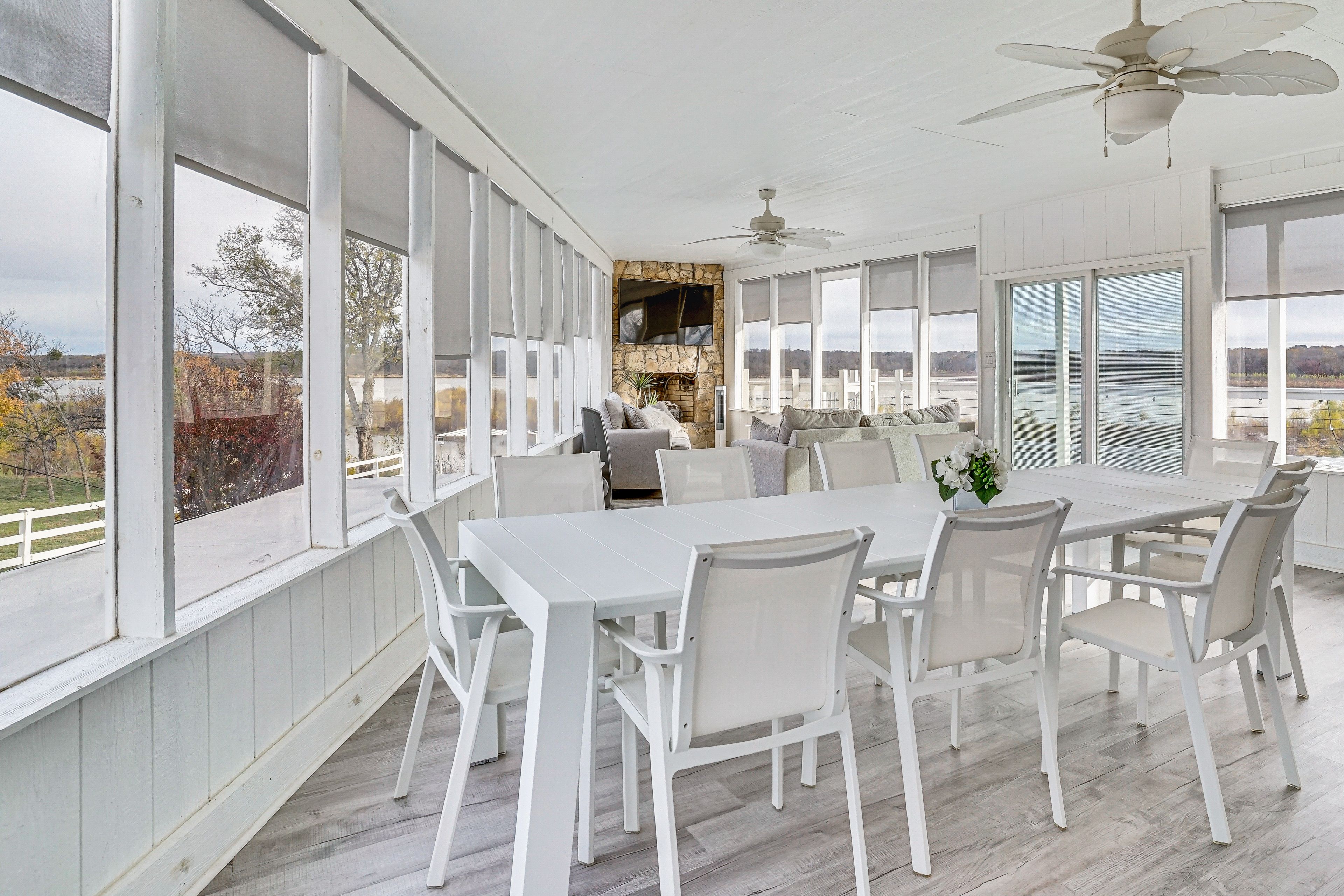 Sunroom | 2nd Floor | Queen Sleeper Sofa | Twin Sleeper Sofa | Smart TV