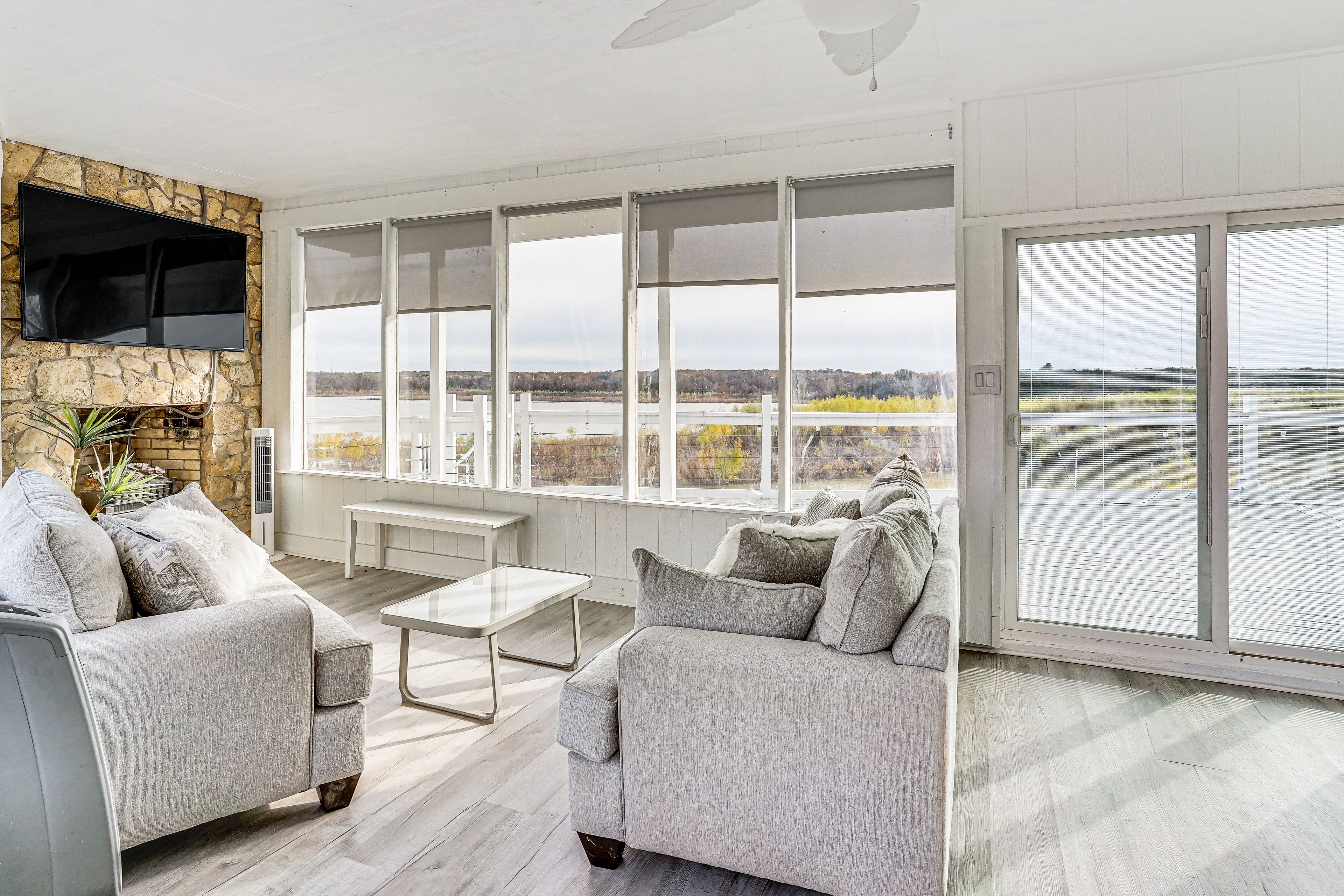 Living Room | 1st Floor | Smart TV | Free WiFi | 2-Story Home