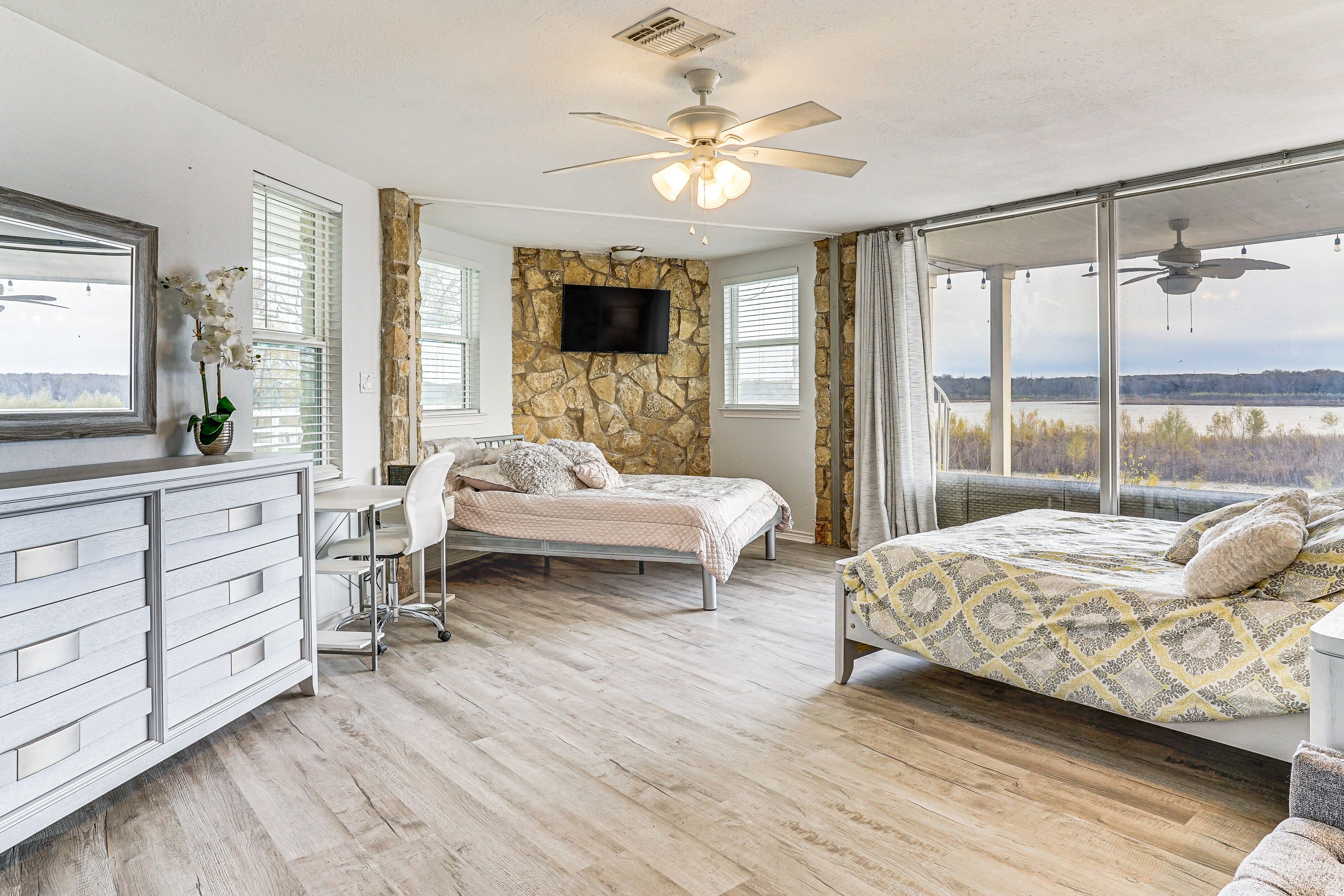 Bedroom 2 | 1st Floor | 2 Queen Beds