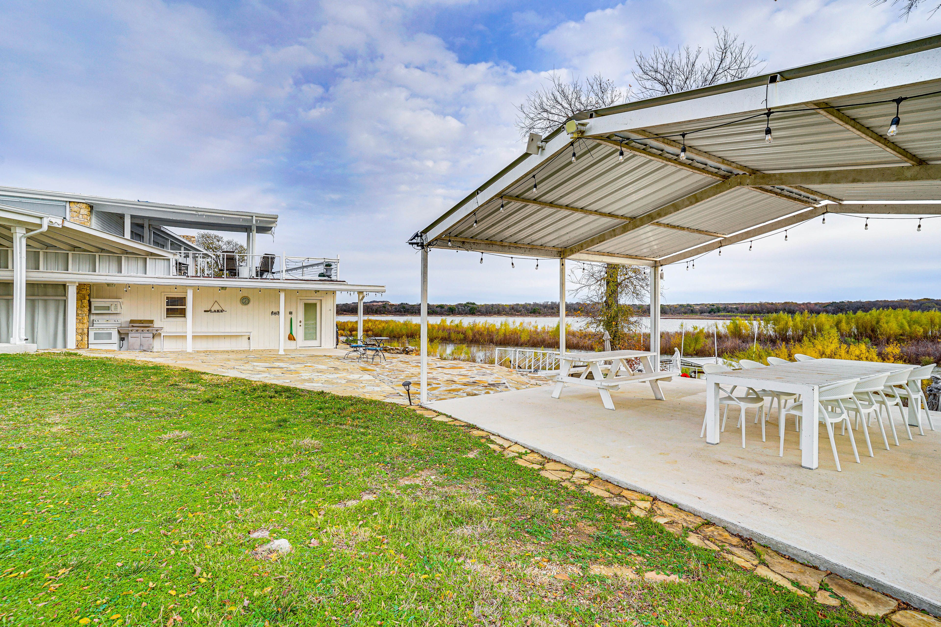 Outdoor Dining Pavilion
