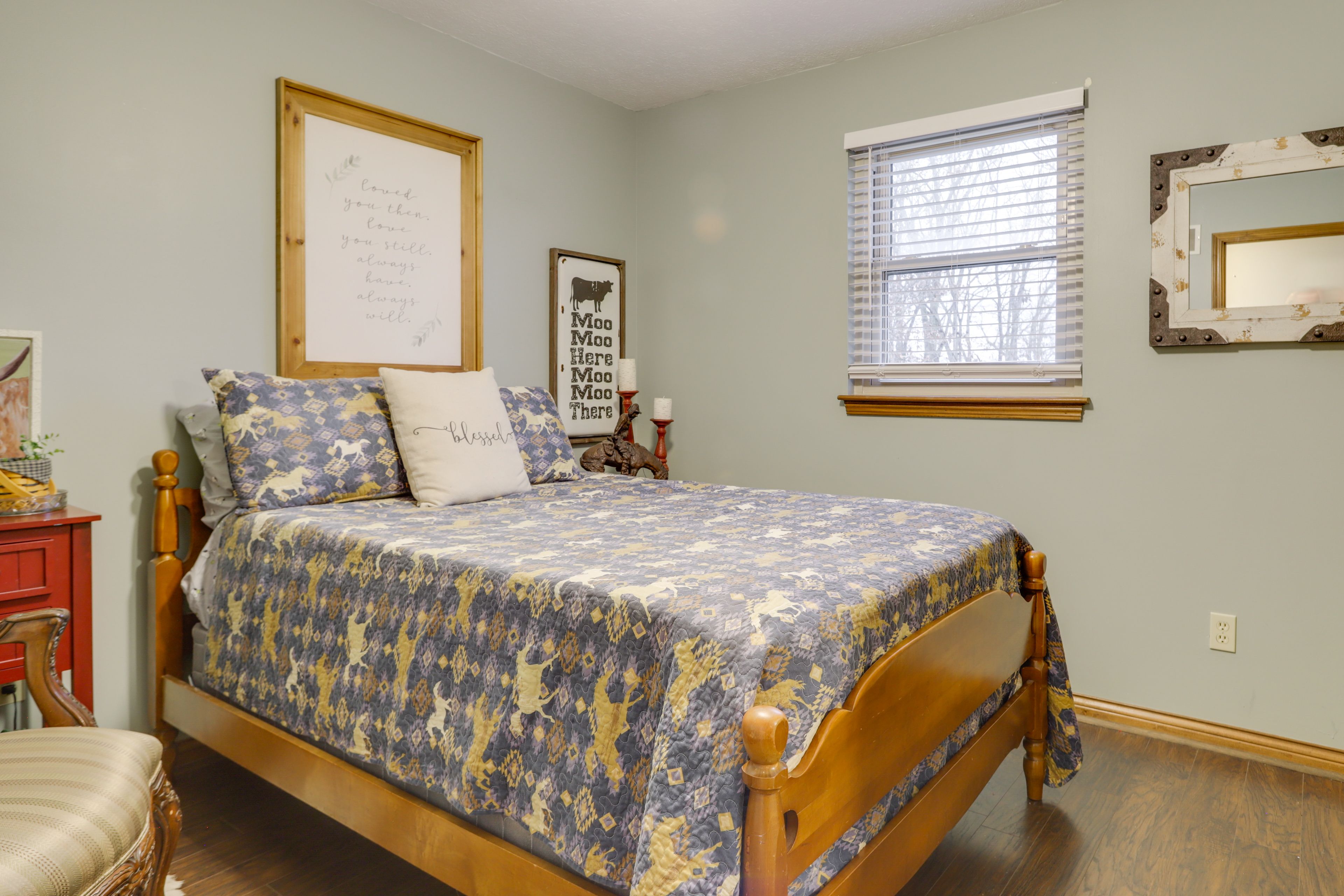 Bedroom 2 | Queen Bed | 1st Floor