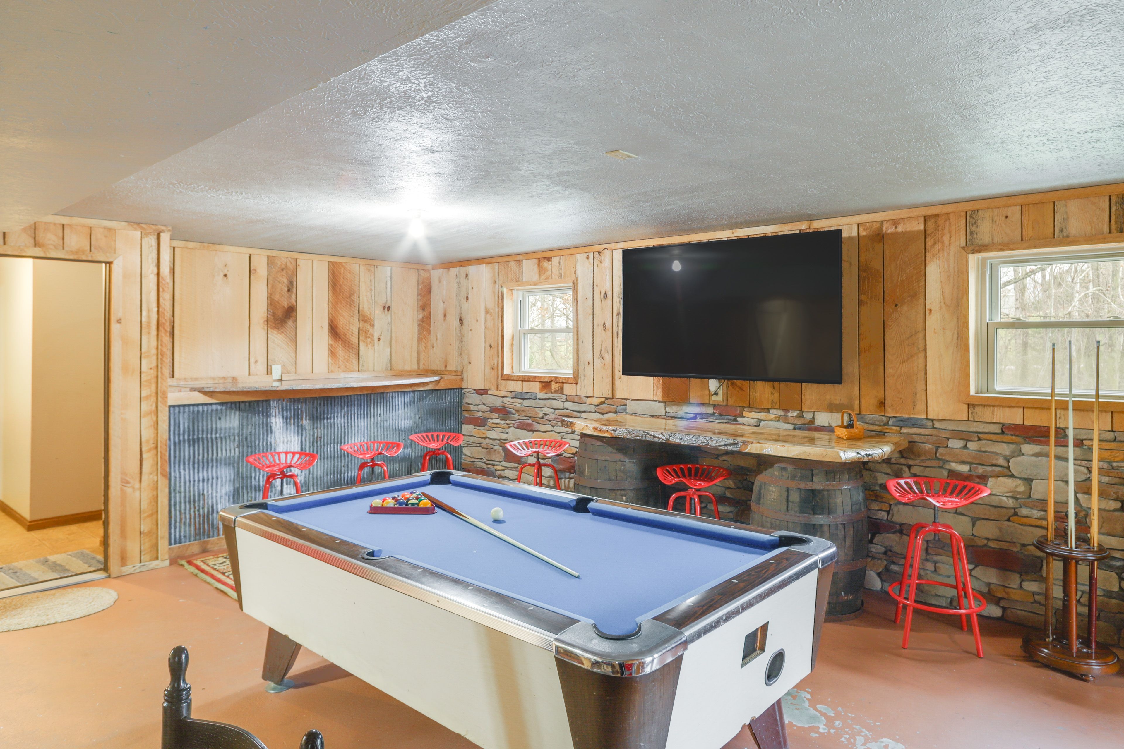 Game Room | Smart TV | Pool Table