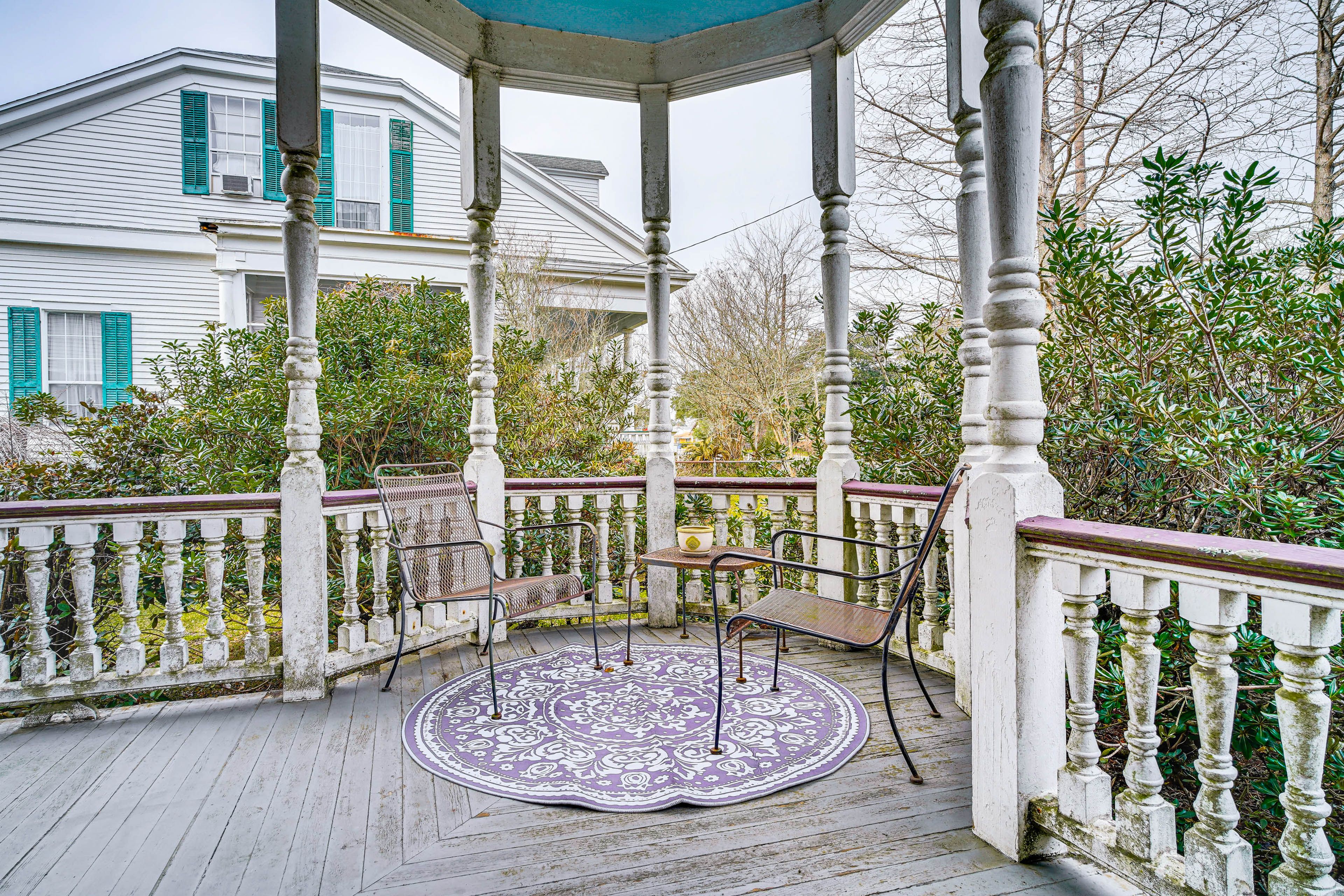 Wraparound Porch