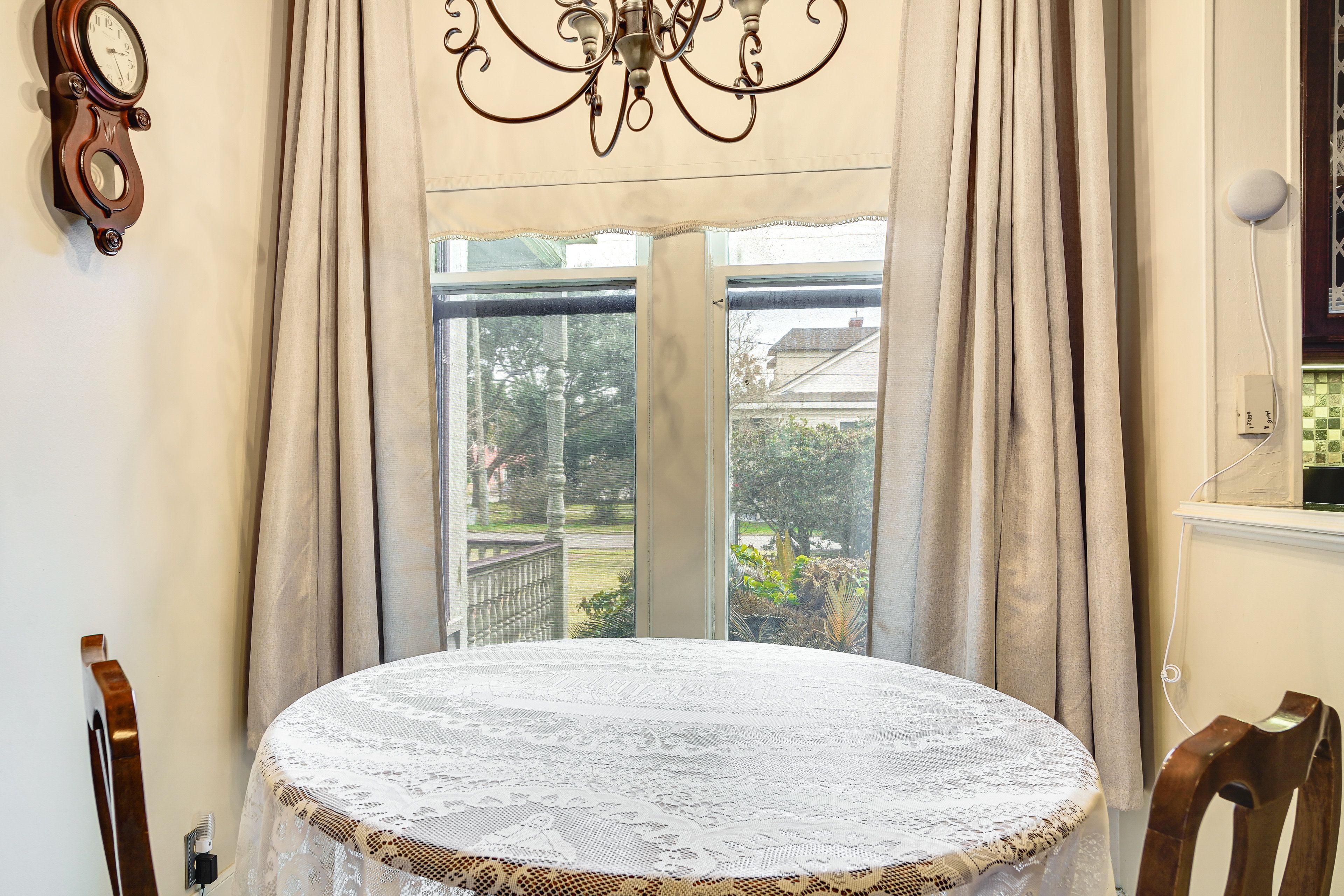 Breakfast Nook | 1st Floor