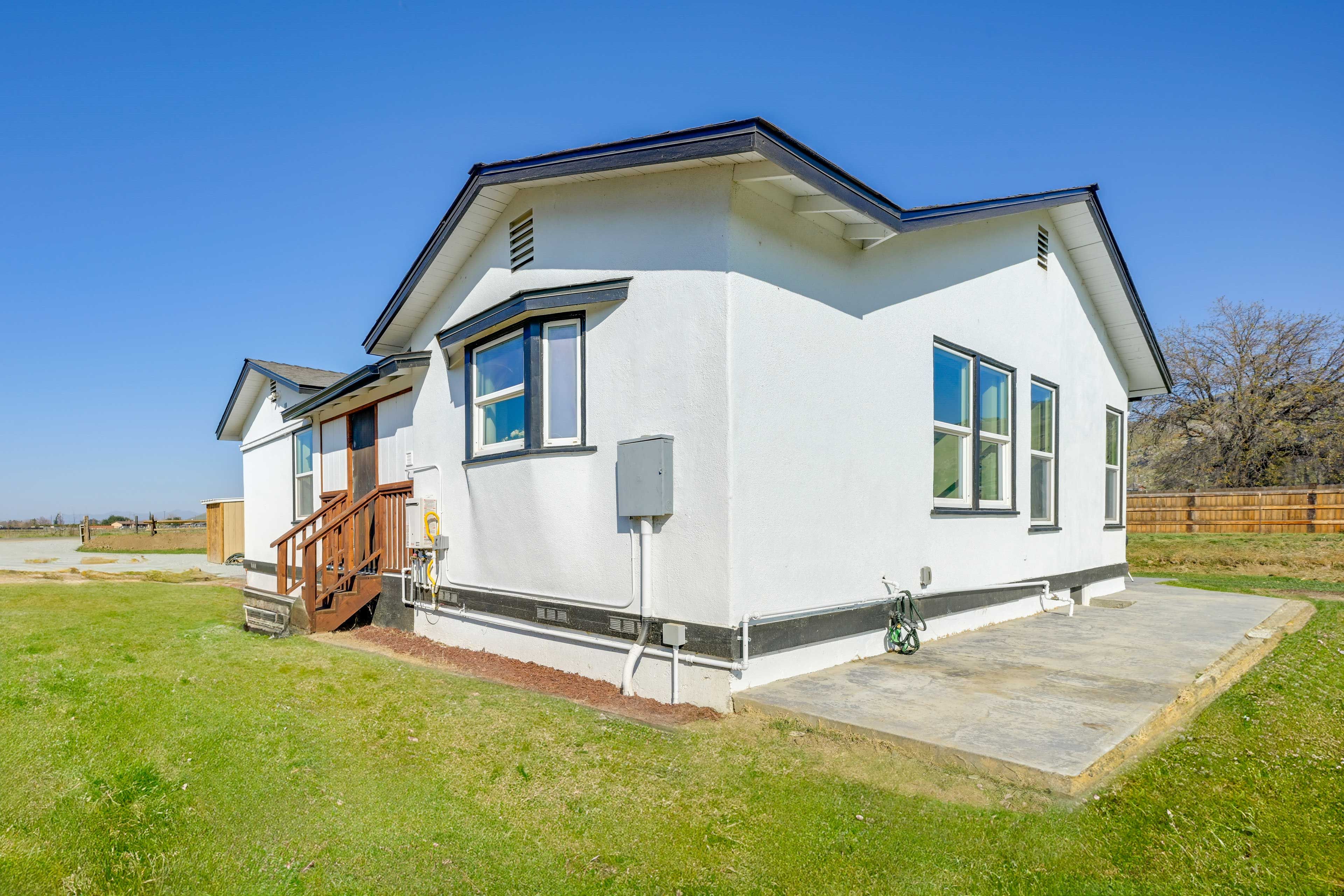 Exterior | Yard