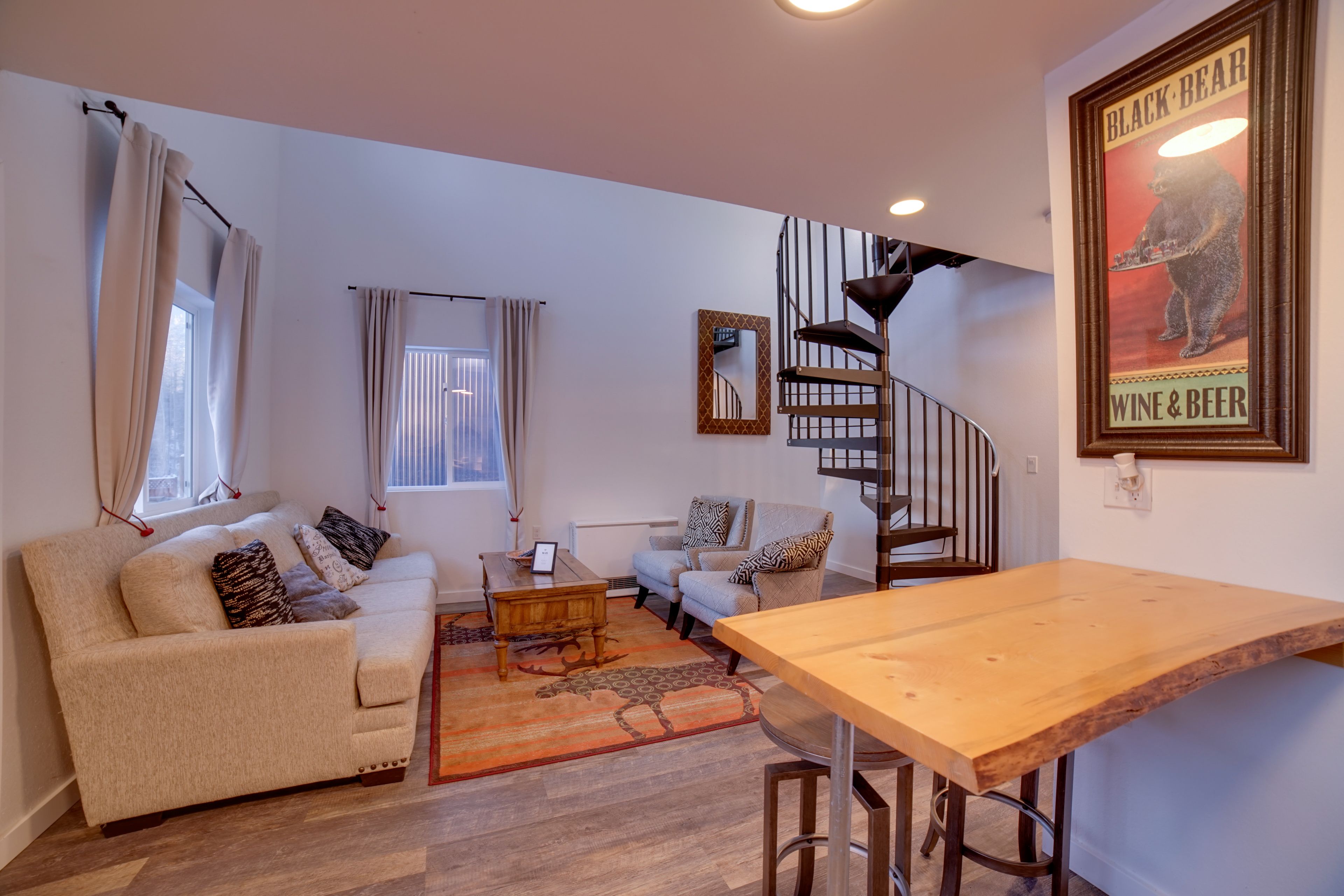Living Room | Free WiFi | Gas Heat | 1st Floor