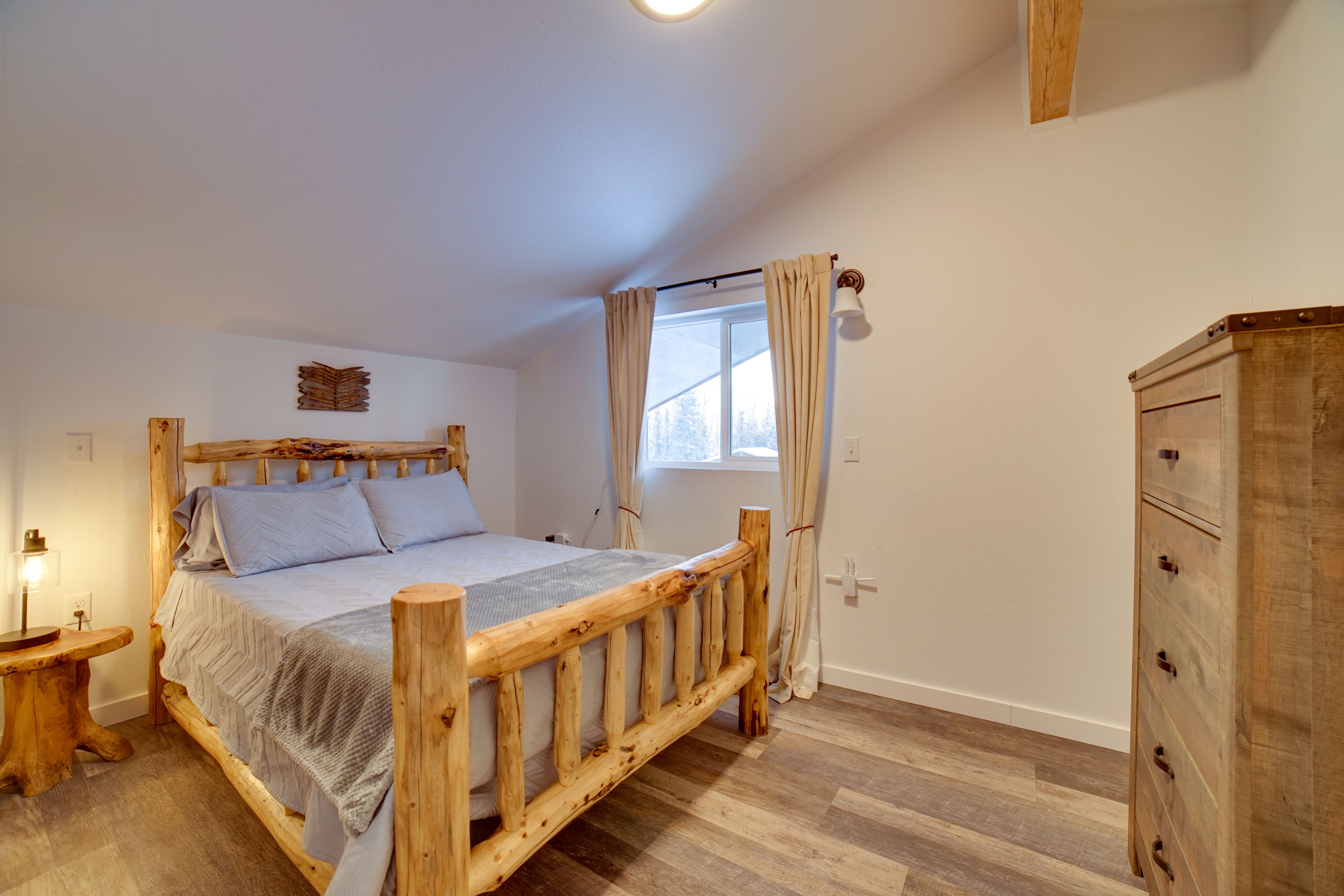 Bedroom 2 | Full Bed | 2nd Floor