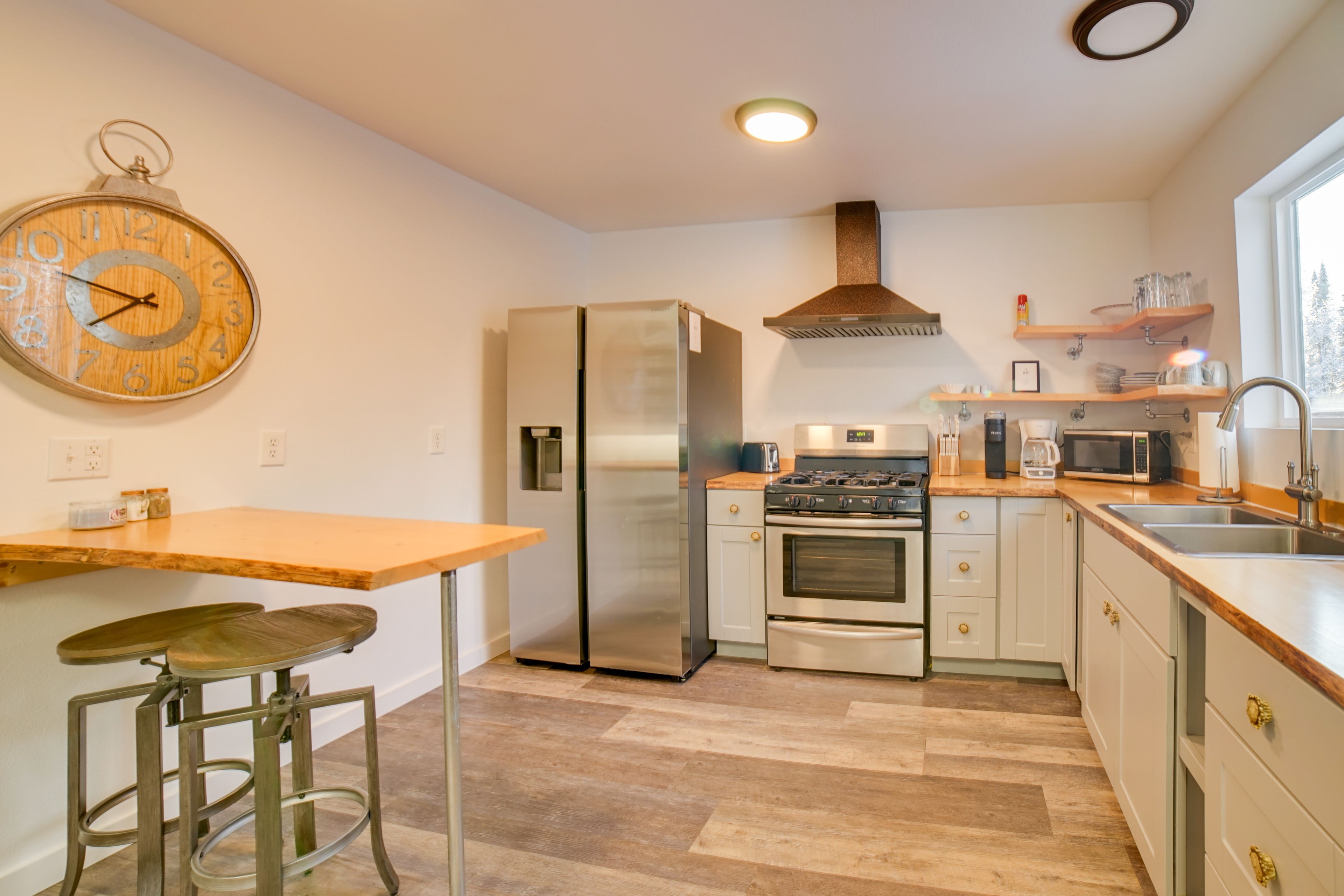 Kitchen | Trash Bags & Paper Towels | 1st Floor