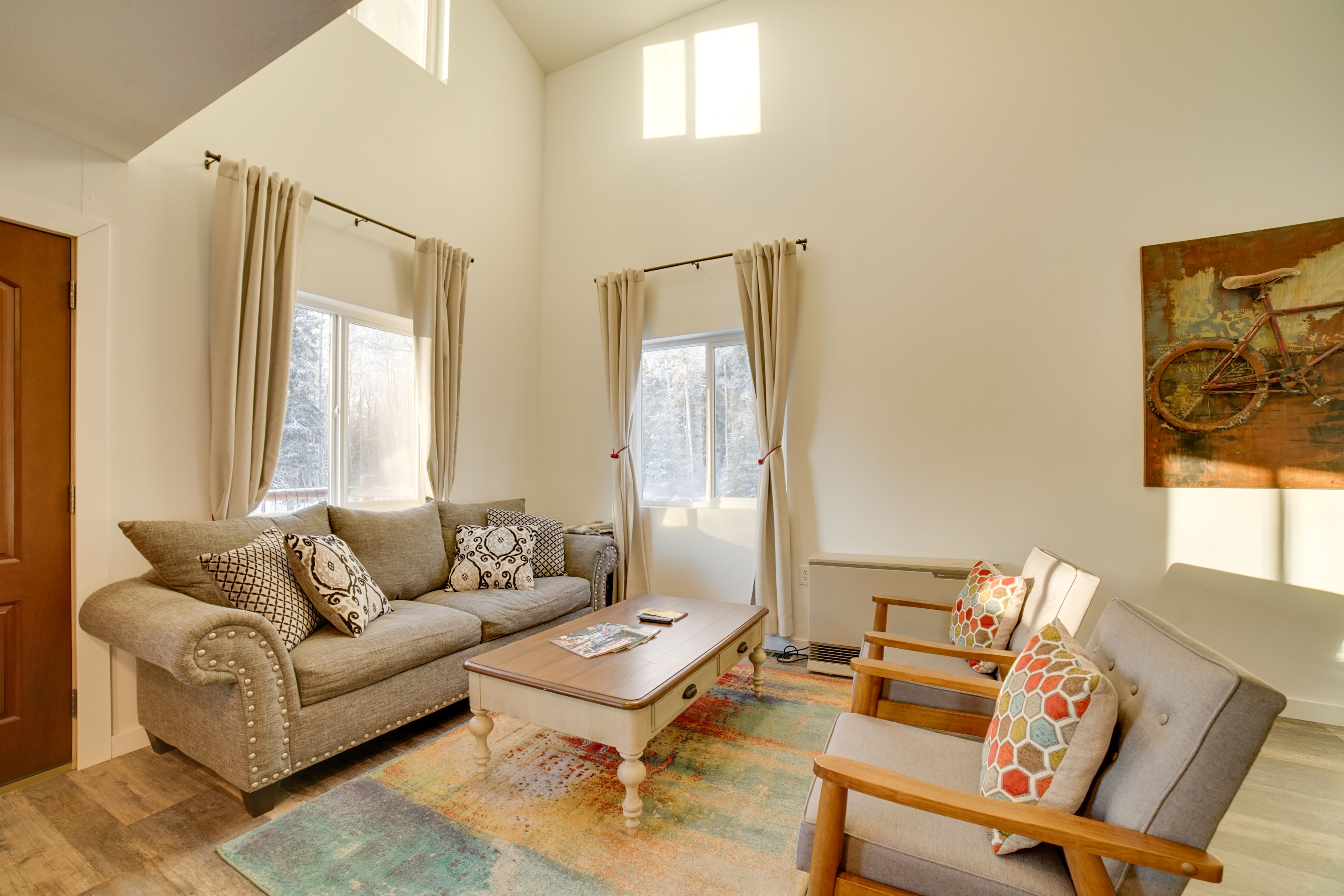 Living Room | Free WiFi | Gas Heat | 1st Floor