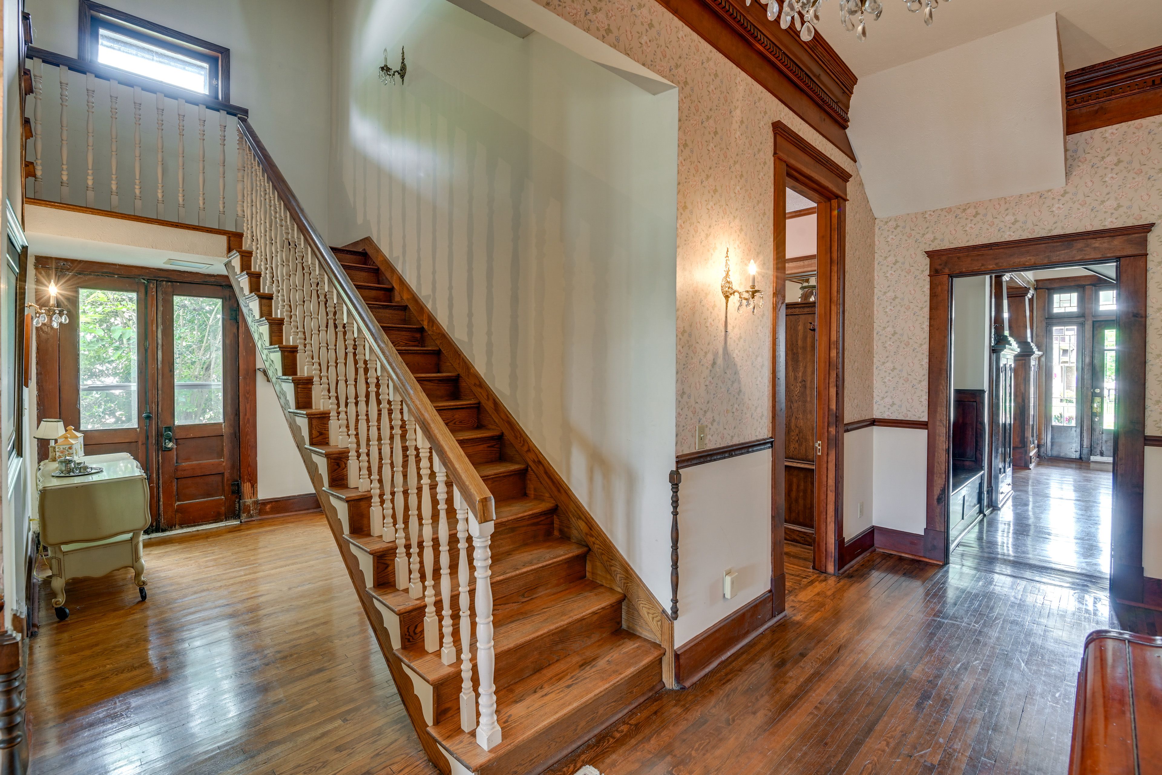 Hallway | Stairs to 2nd Floor