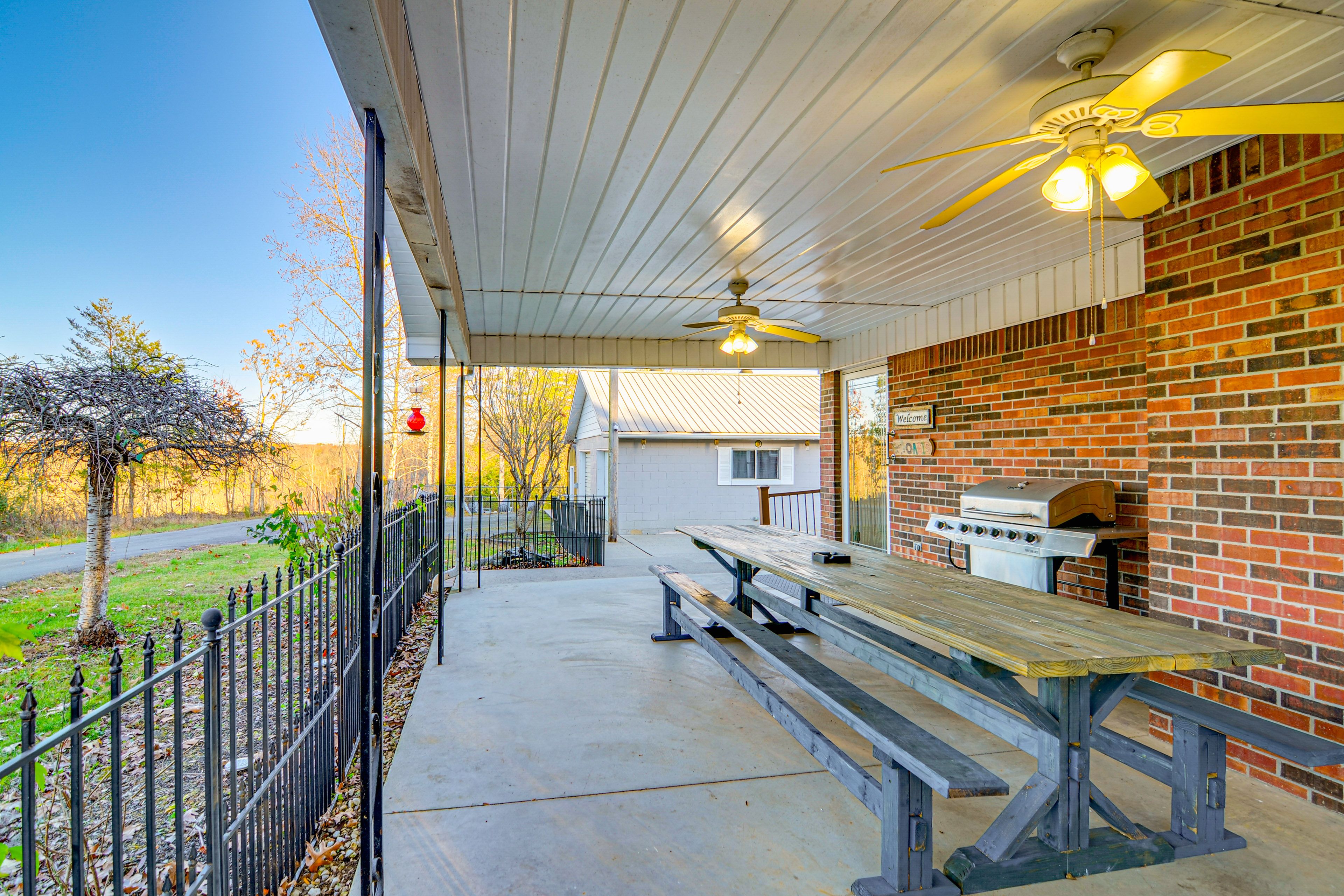 Private Patio | Gas Grill | Outdoor Dining Area
