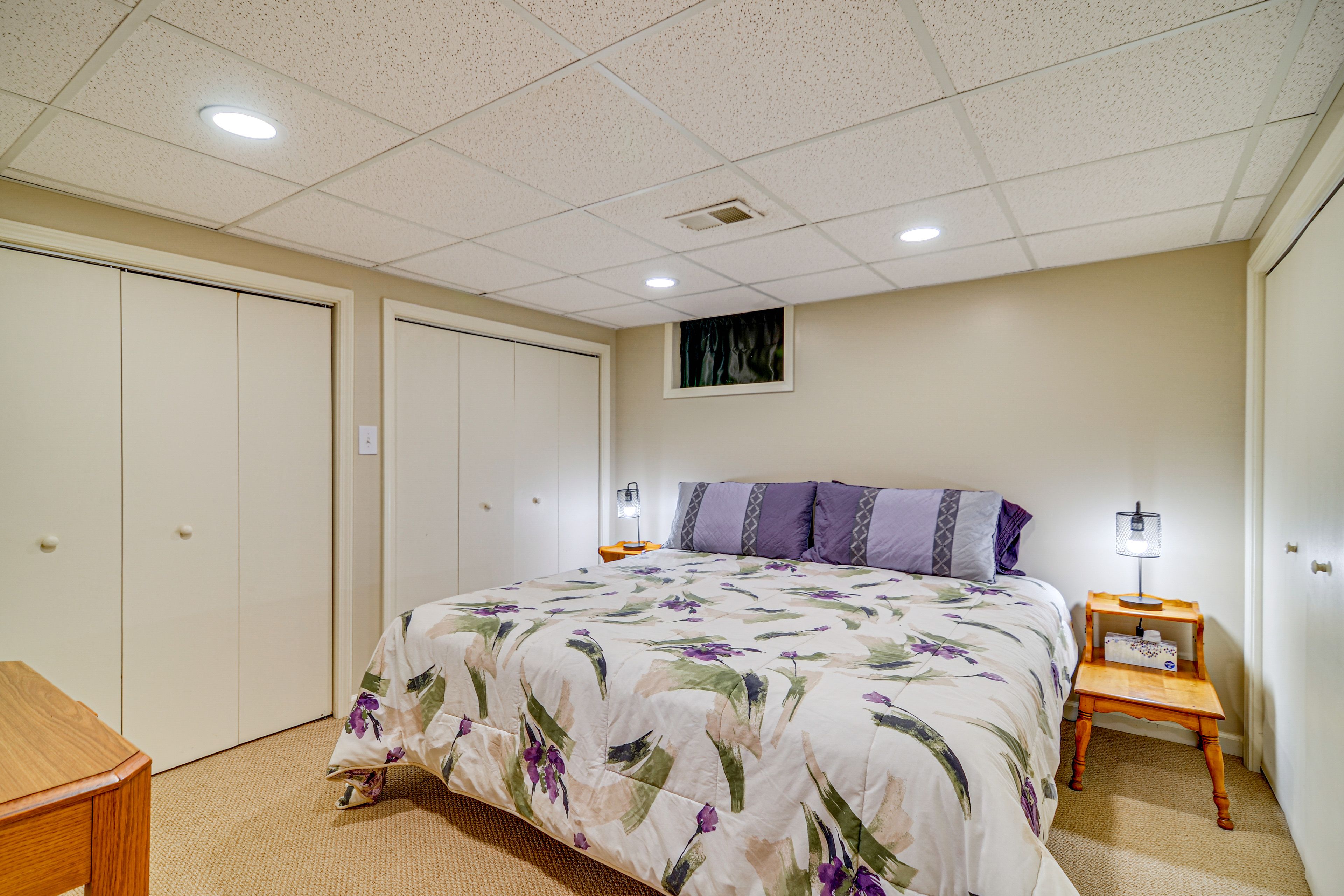 Bedroom 4 | King Bed | Basement Level