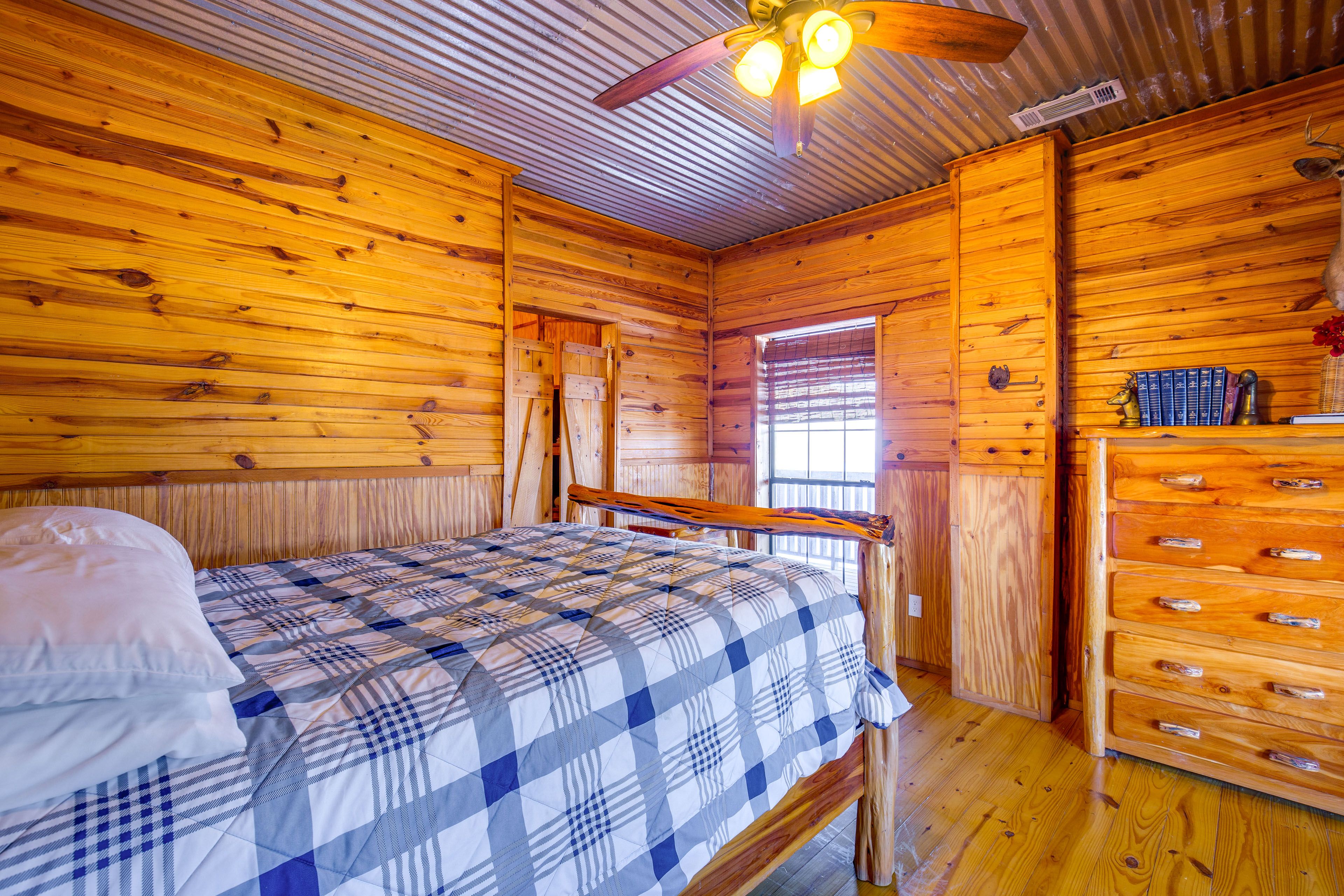 Bedroom 6 | Queen Bed | 2nd Floor