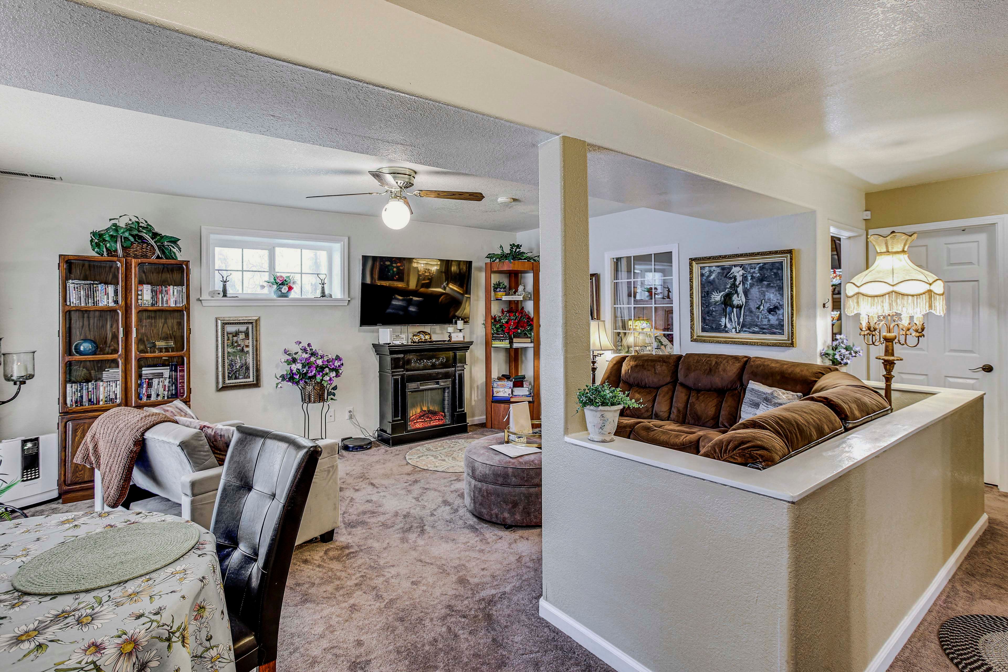 Tacoma Vacation Rental | 1BR | 1BA | 1,500 Sq Ft | 1 Step to Enter