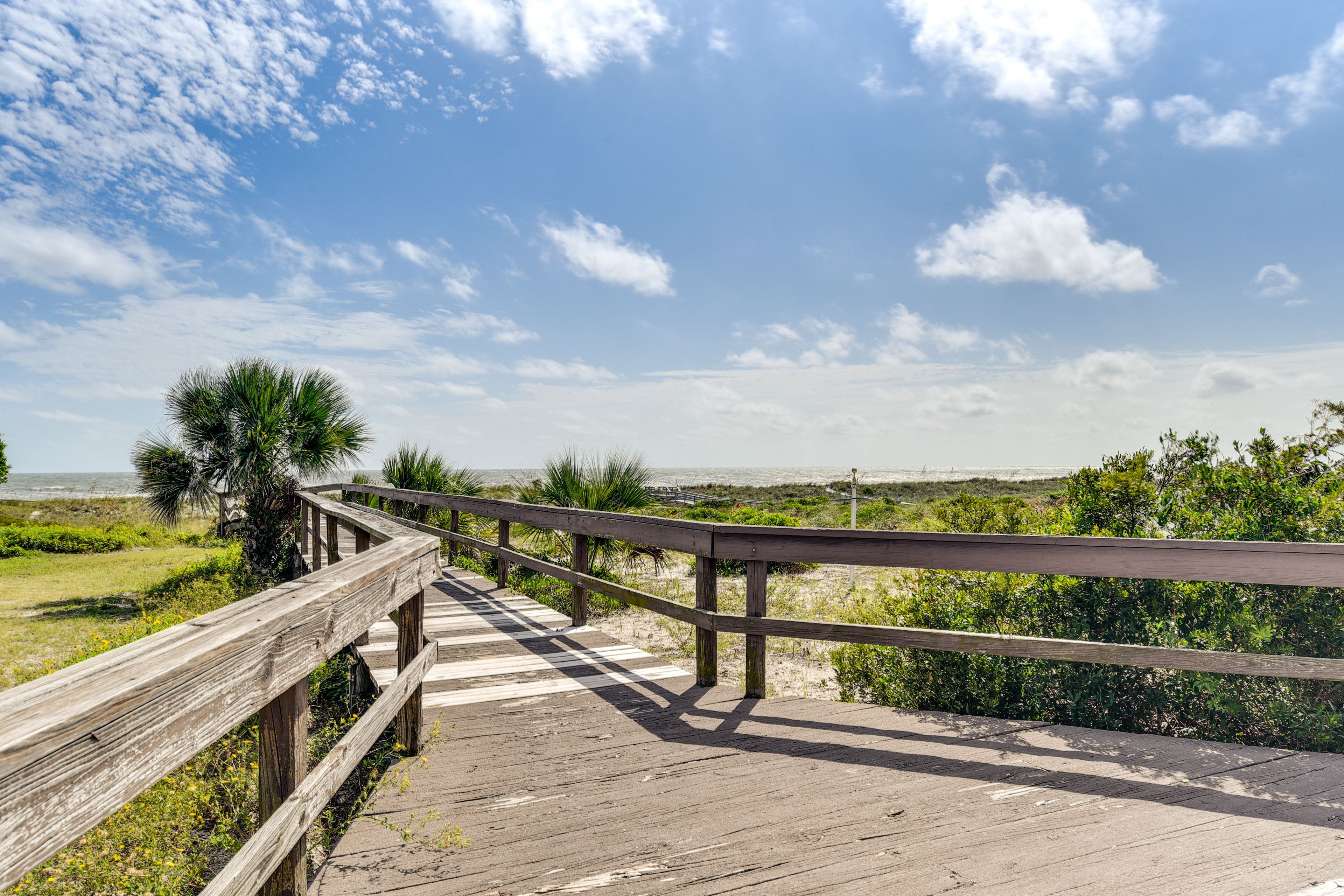 Walk to Beach & Ocean