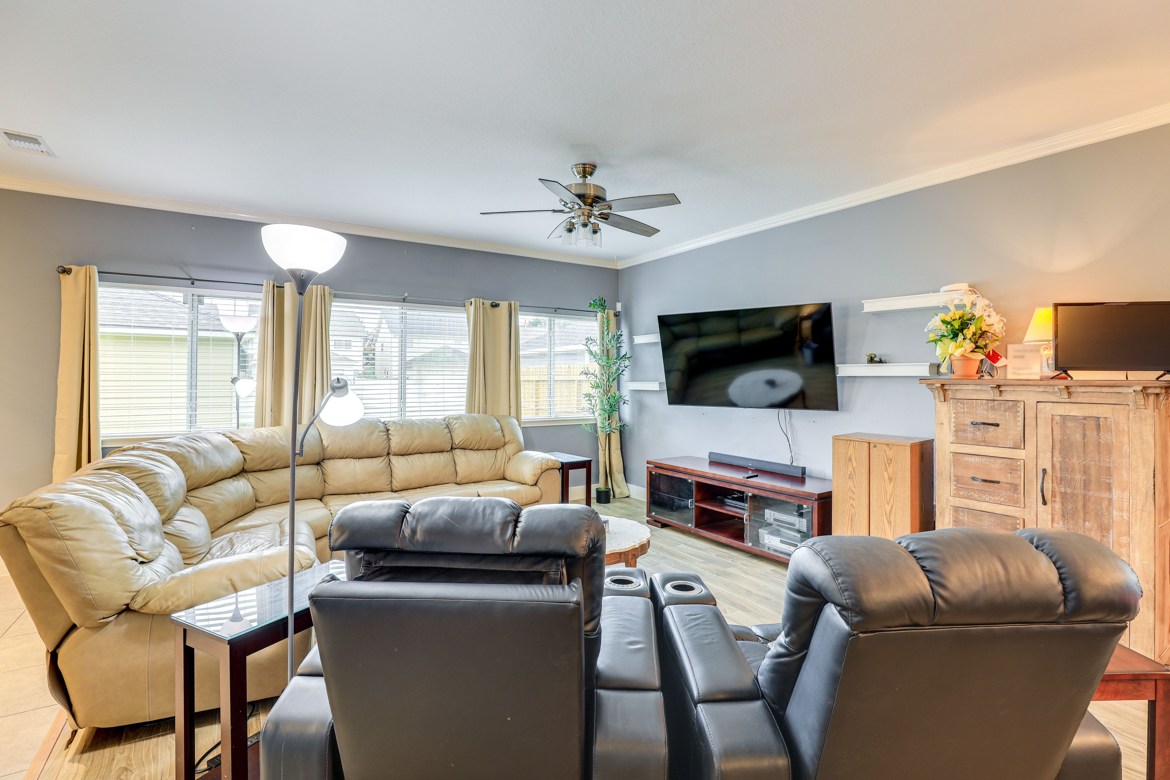 Living Room | 1st Floor | Central A/C & Heating | Smart TV