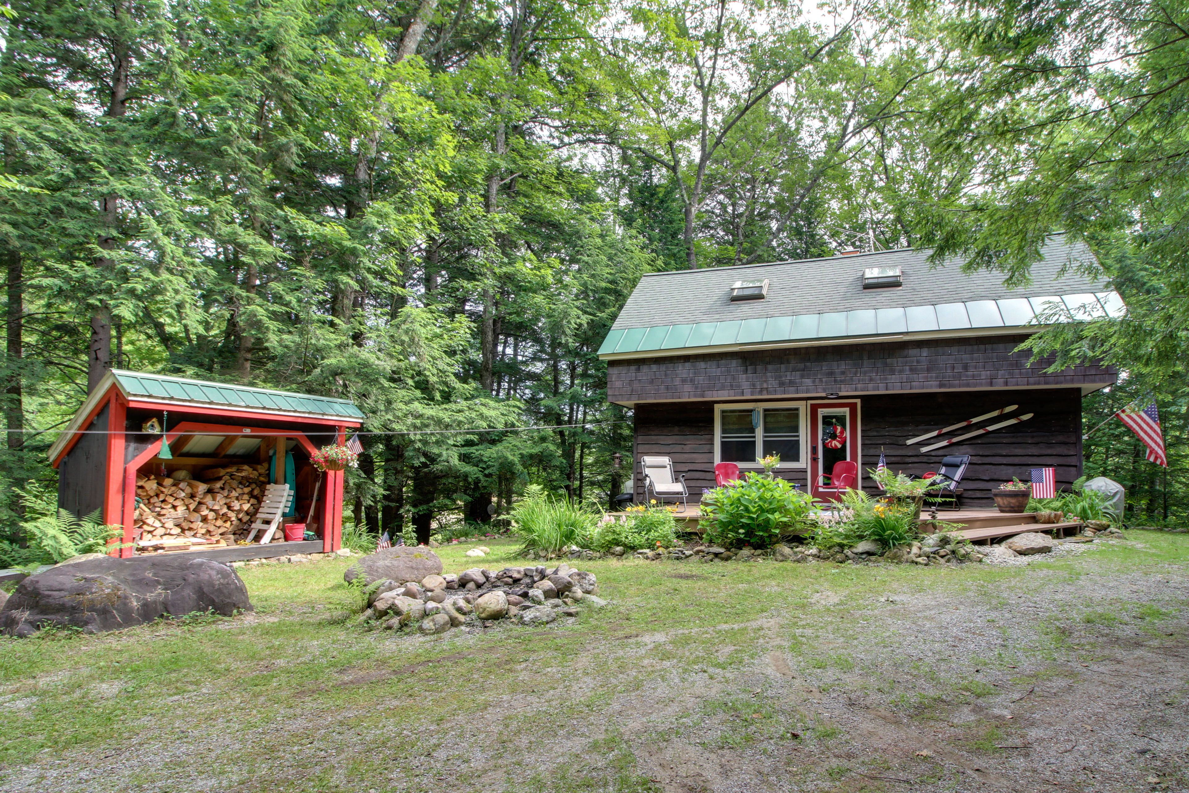 Cabin Exterior | 4WD Recommended in Winter
