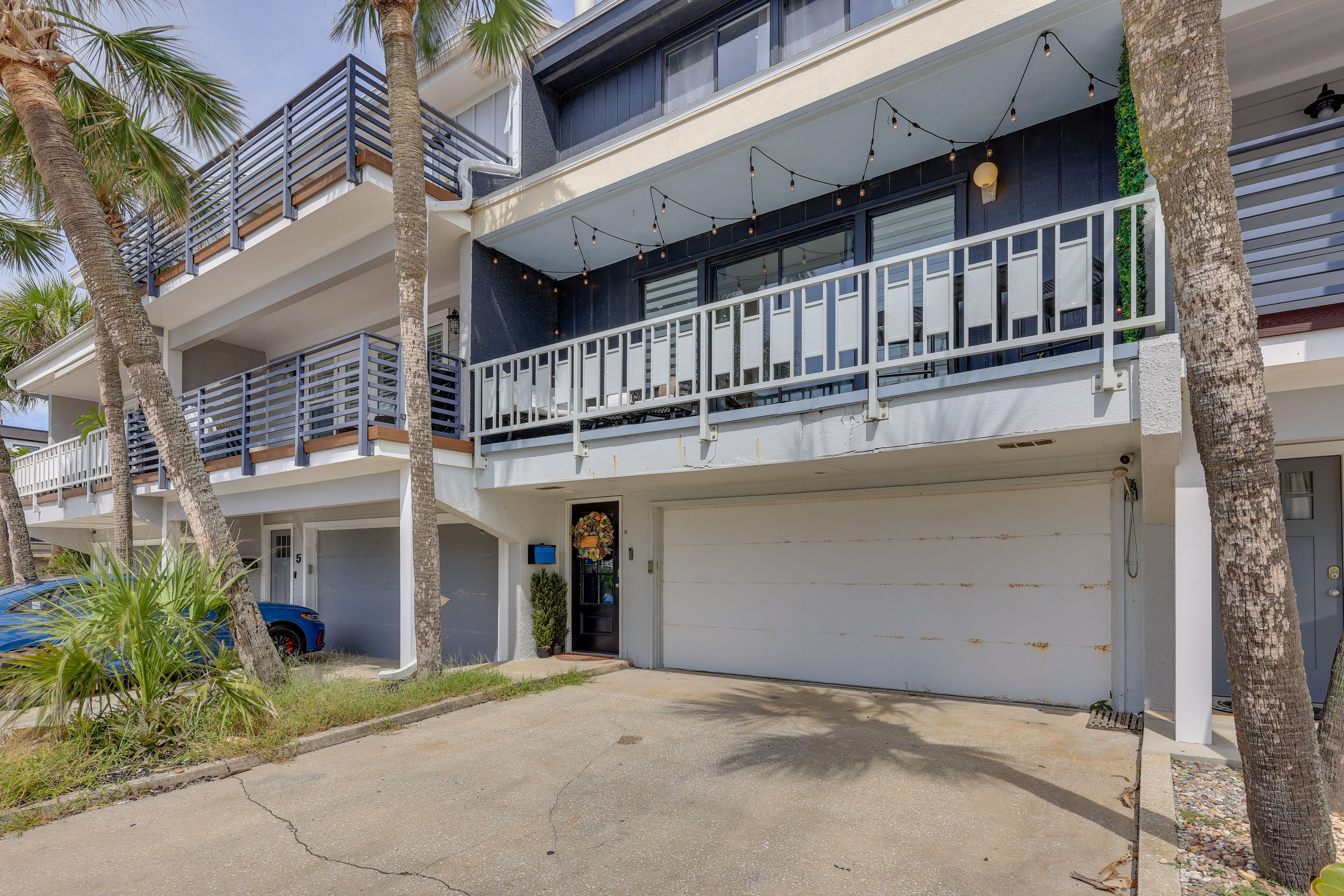 Parking | Driveway (2 Vehicles) | Additional Community Lot Parking