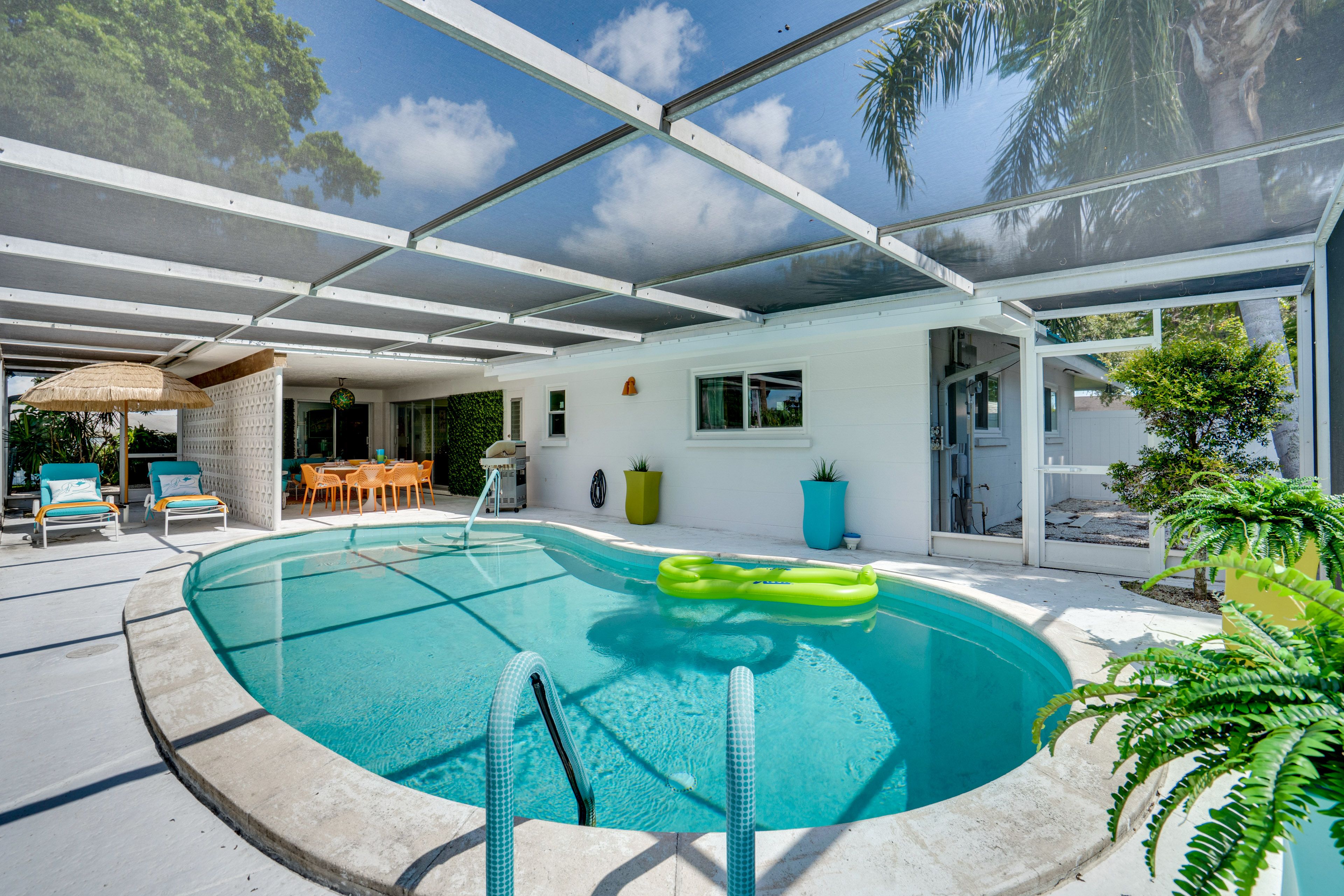 Screened Lanai | Outdoor Pool | Covered Patio | Gas Grill | Loungers