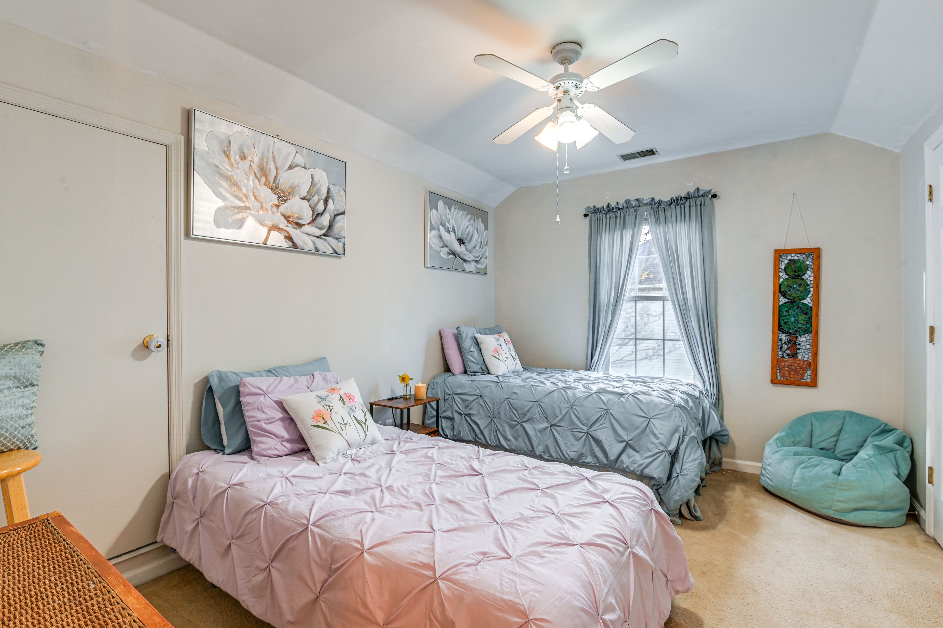 Bedroom 3 | 2nd Floor | 2 Twin Beds