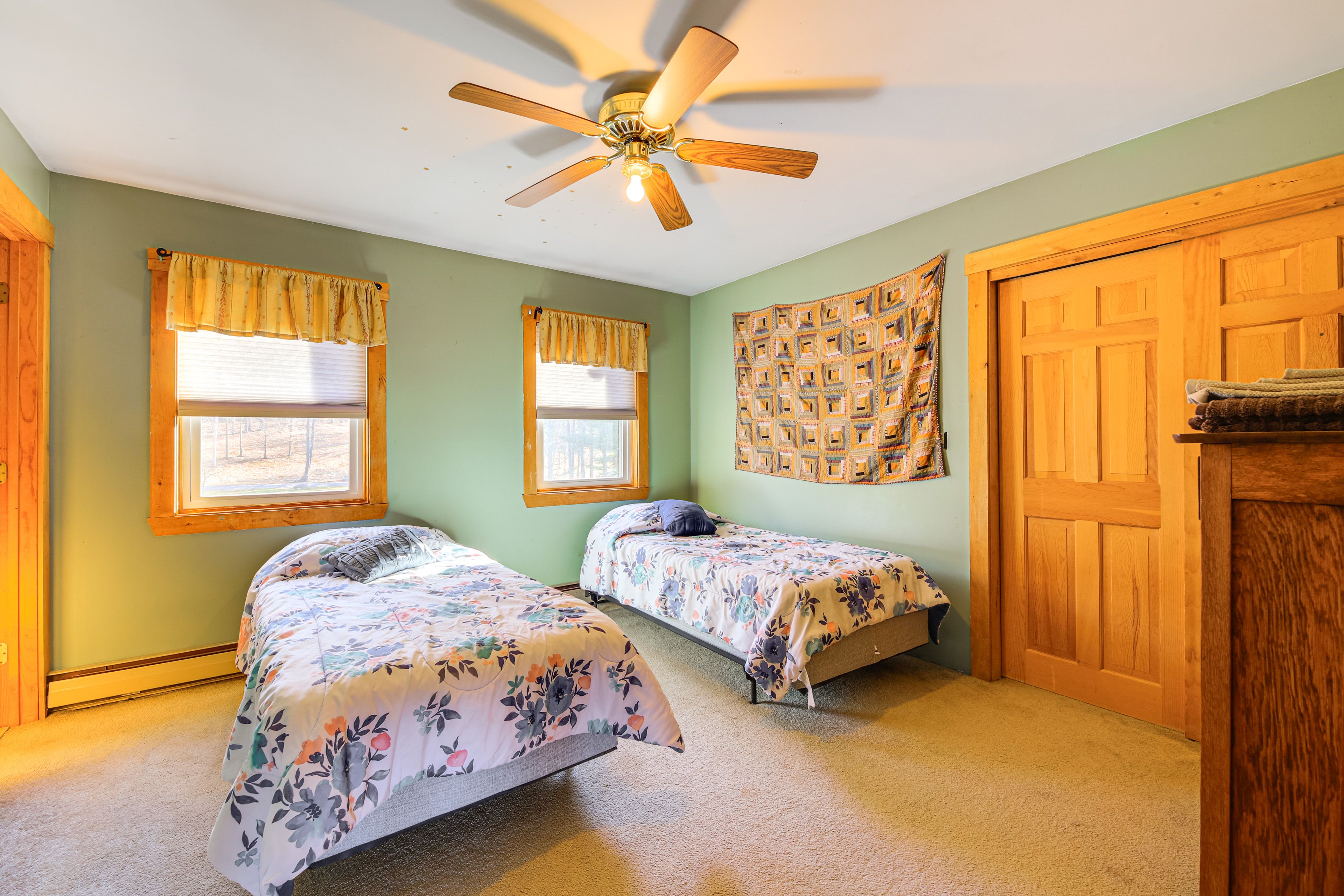 Bedroom 2 | Upper Level | 2 Twin Beds | Linens Provided