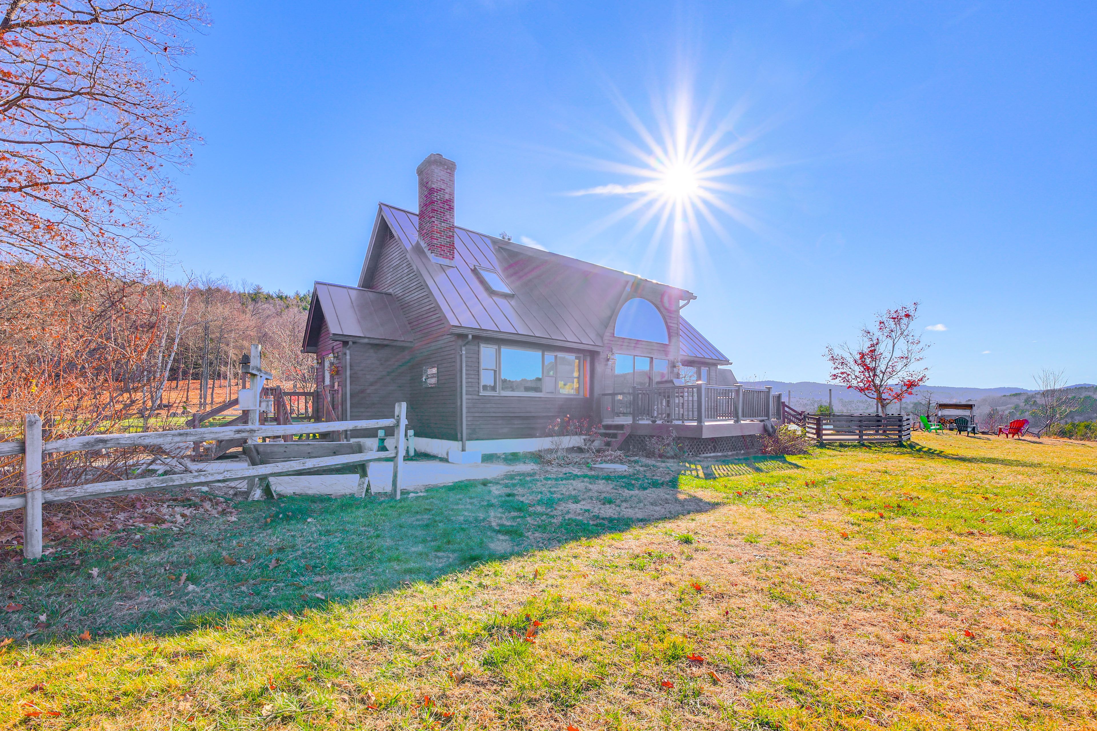 Springfield Vacation Rental | 3BR | 2.5BA |  Steps to Enter | 1,600 Sq Ft