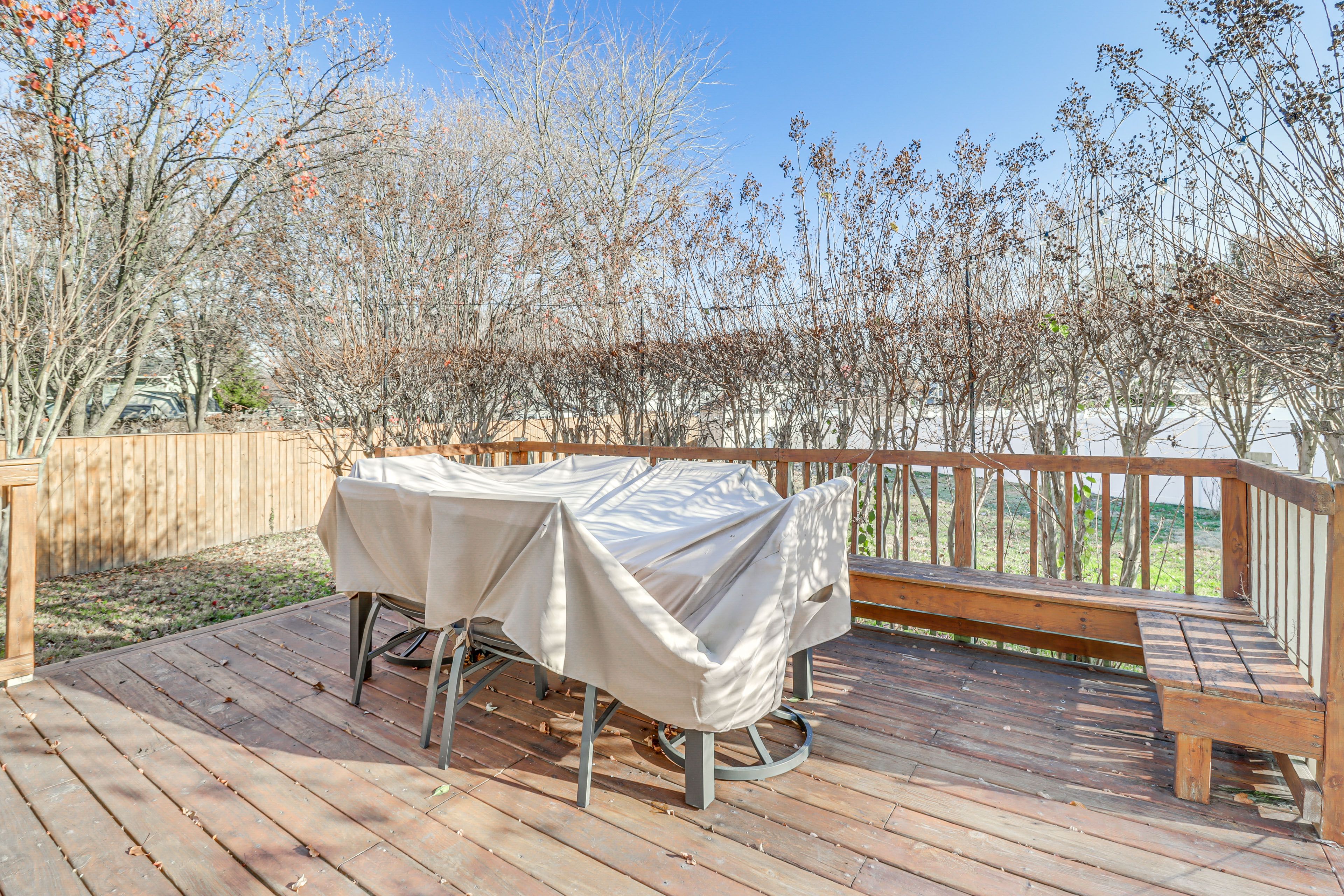 Deck | Outdoor Dining Area