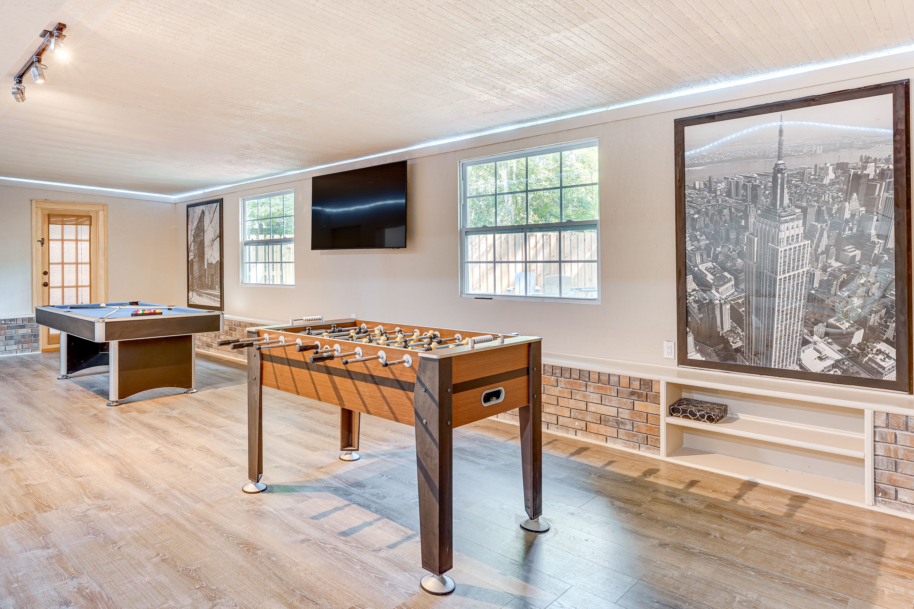 Game Room | Pool Table